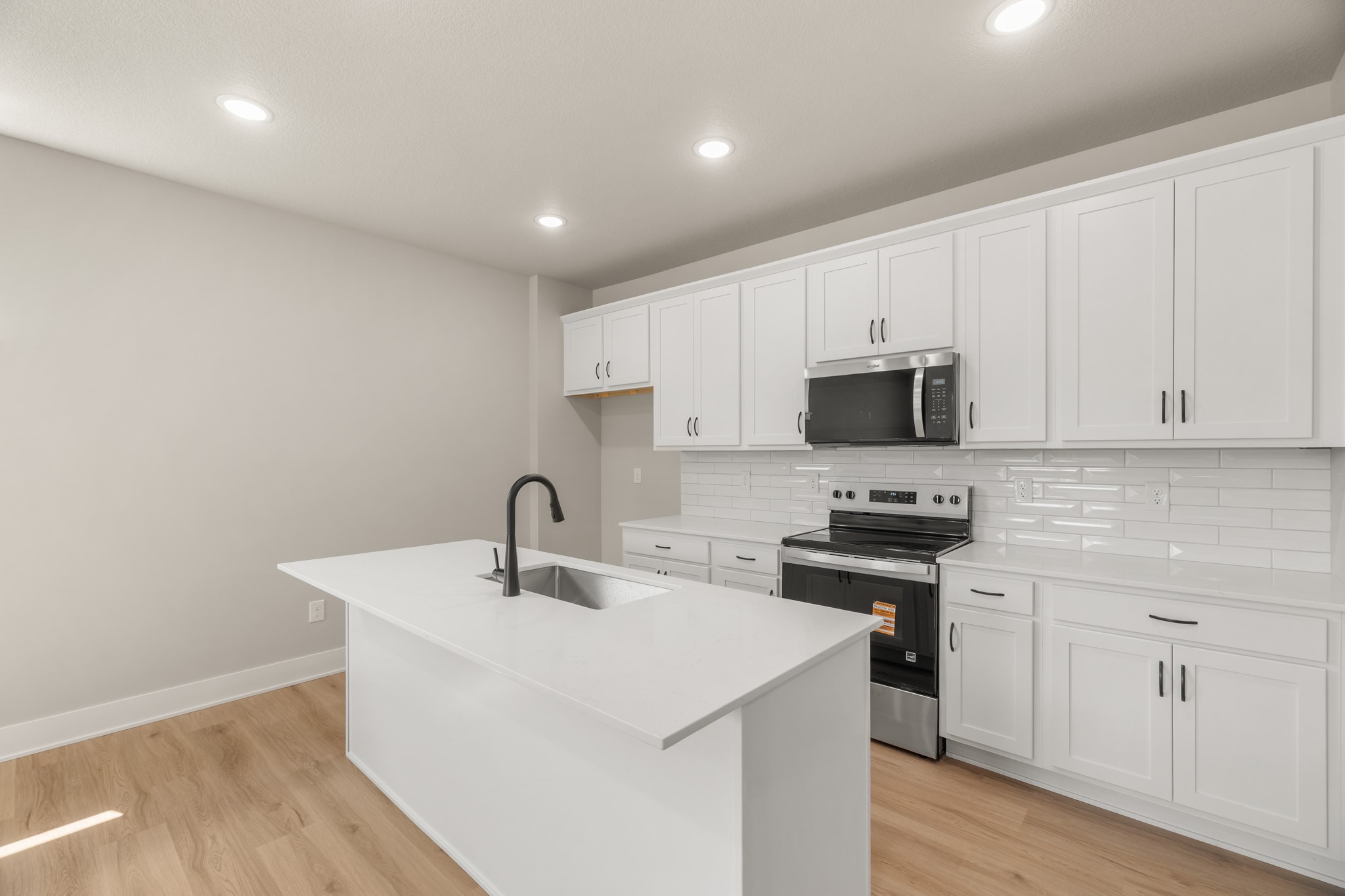 304 Veterans Boulevard Property Photo 12