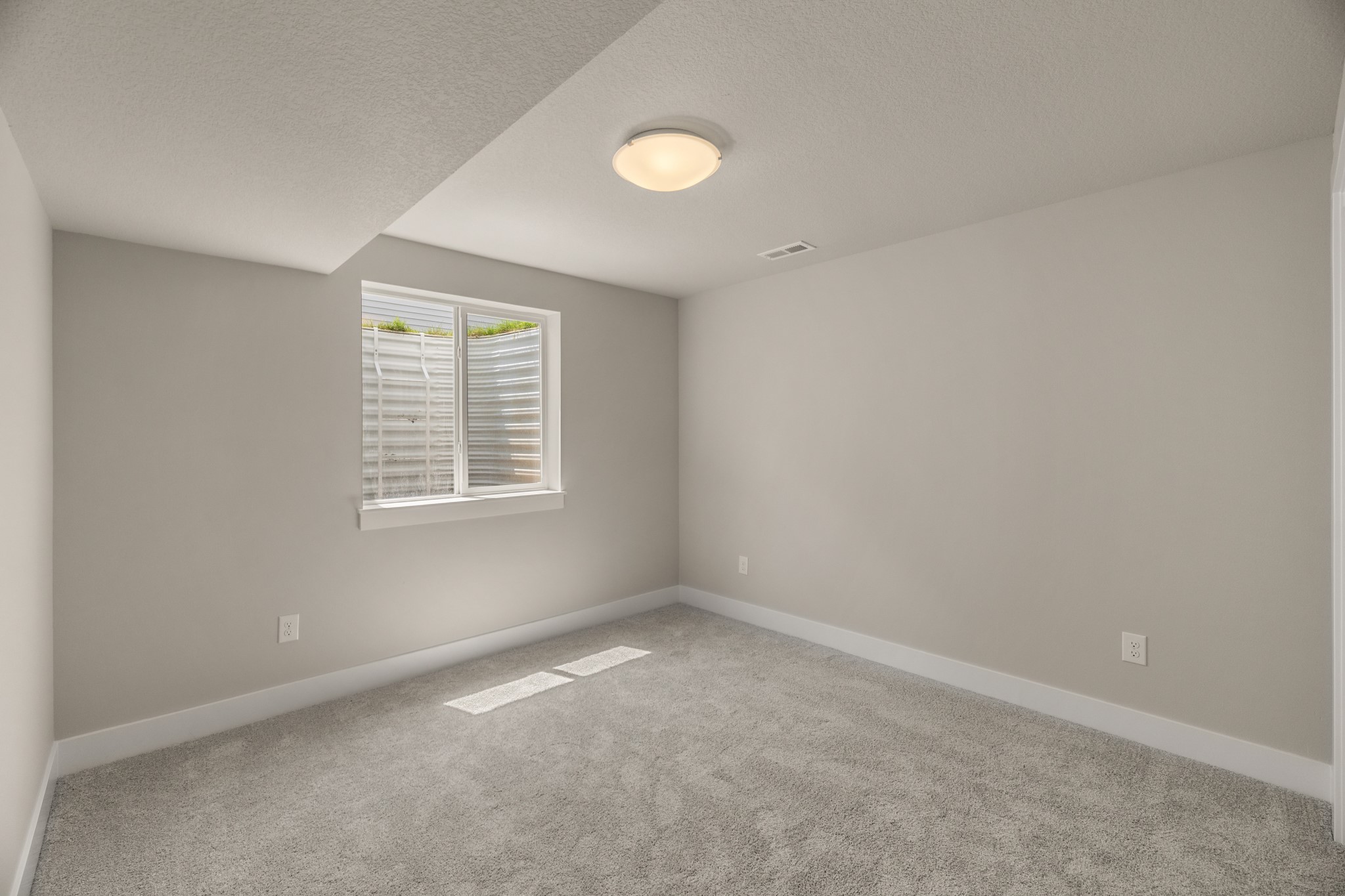 304 Veterans Boulevard Property Photo 29