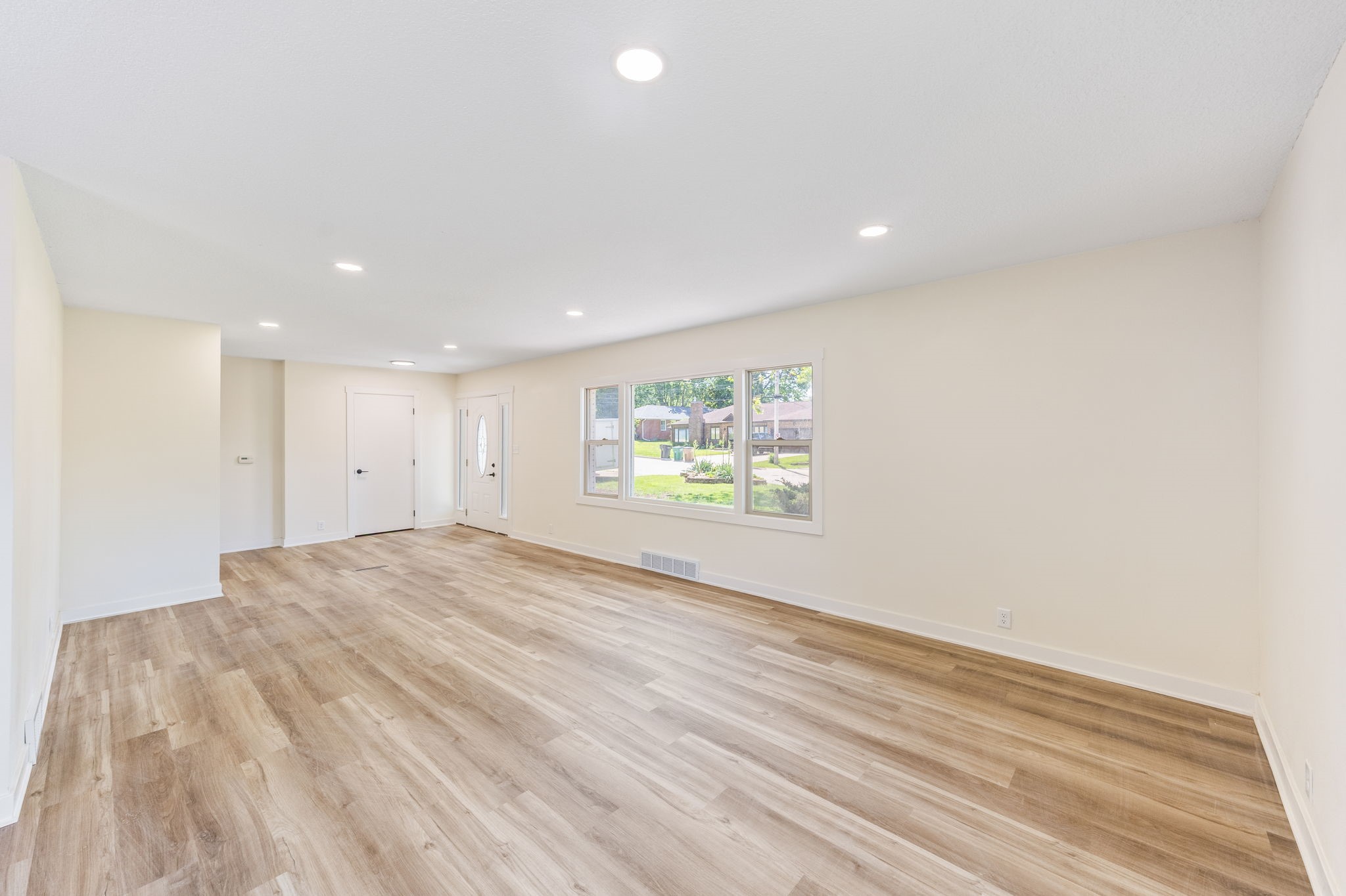 6619 Sunset Terrace Property Photo 7