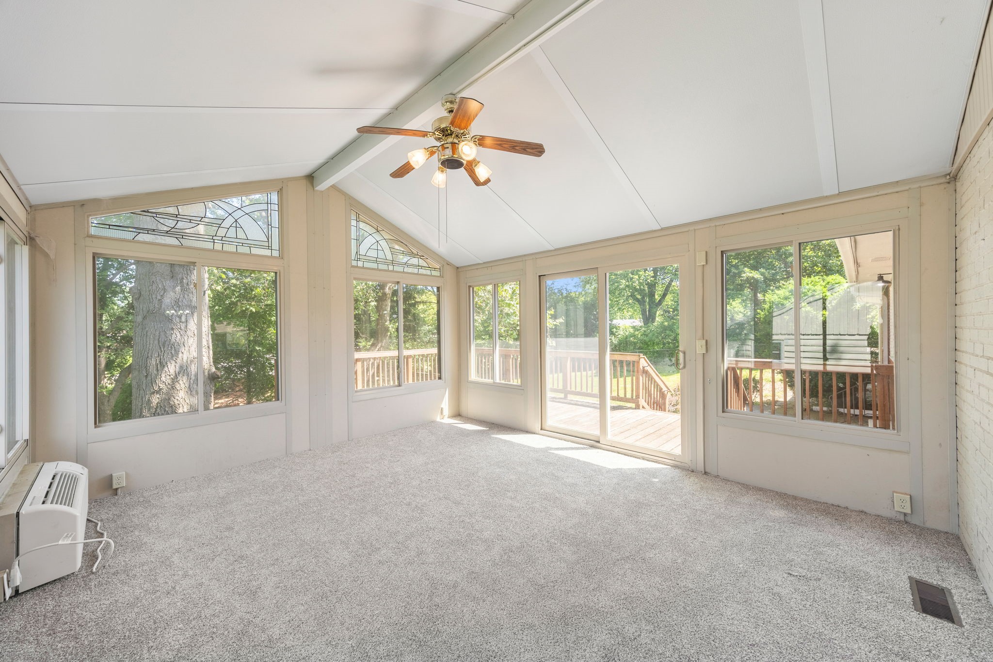6619 Sunset Terrace Property Photo 10