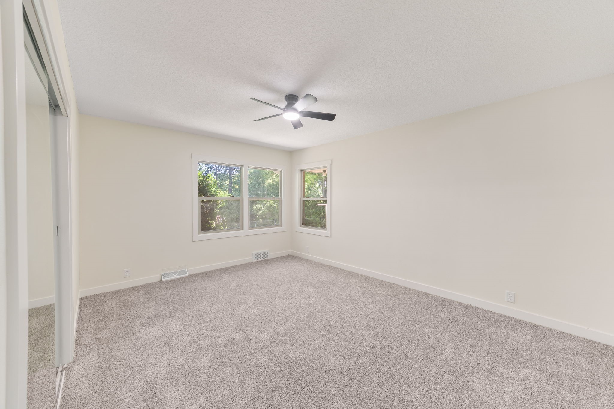 6619 Sunset Terrace Property Photo 16