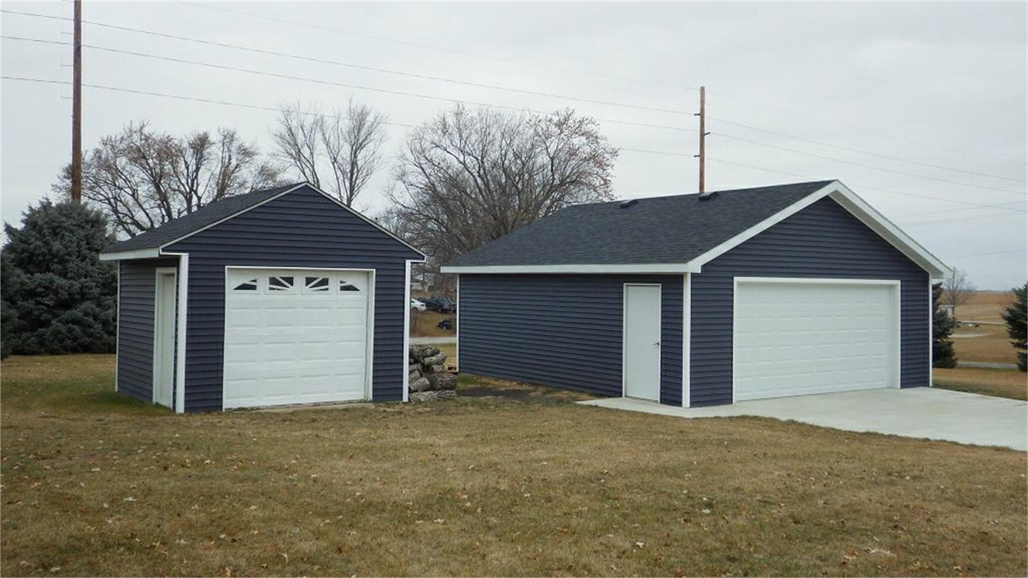 310 1st Street Property Photo 3