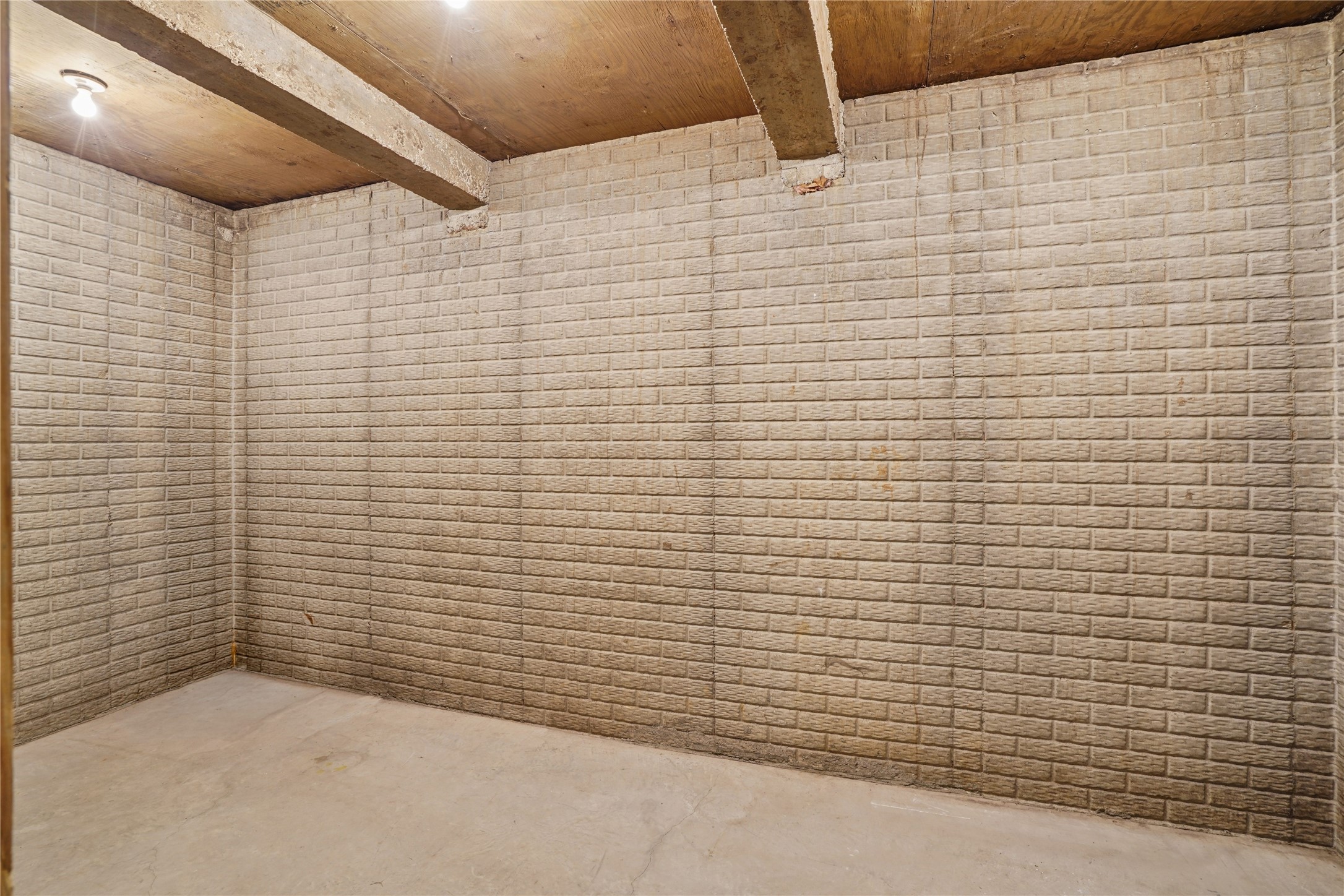 310 1st Street Property Photo 19
