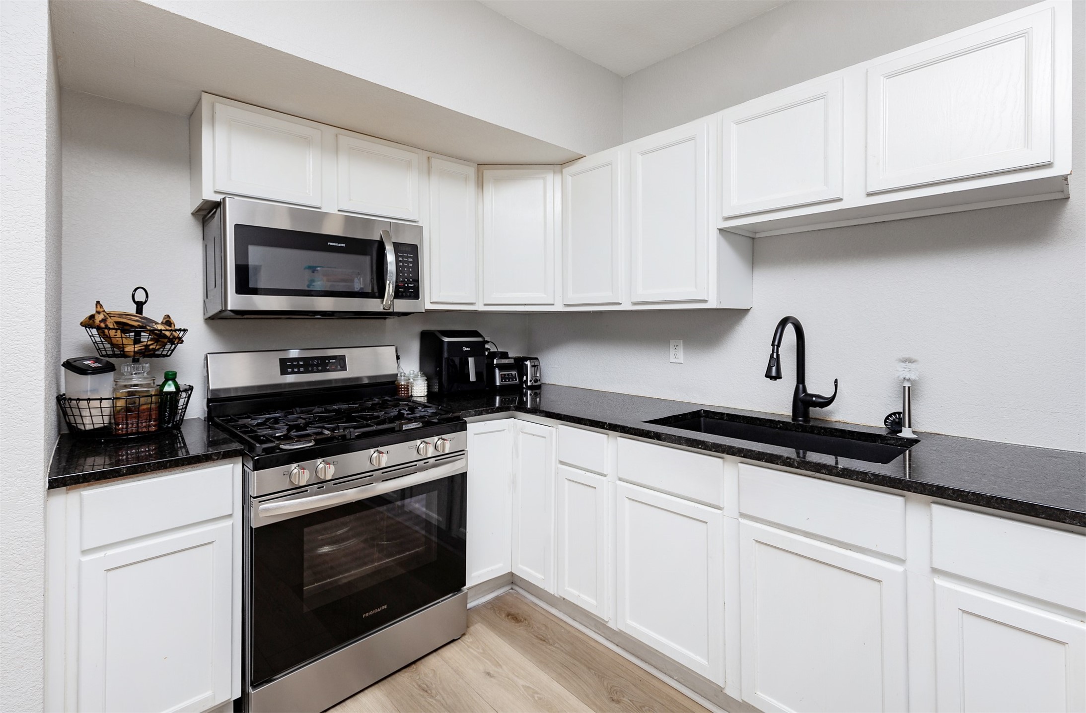 2326 Des Moines Street Property Photo 11