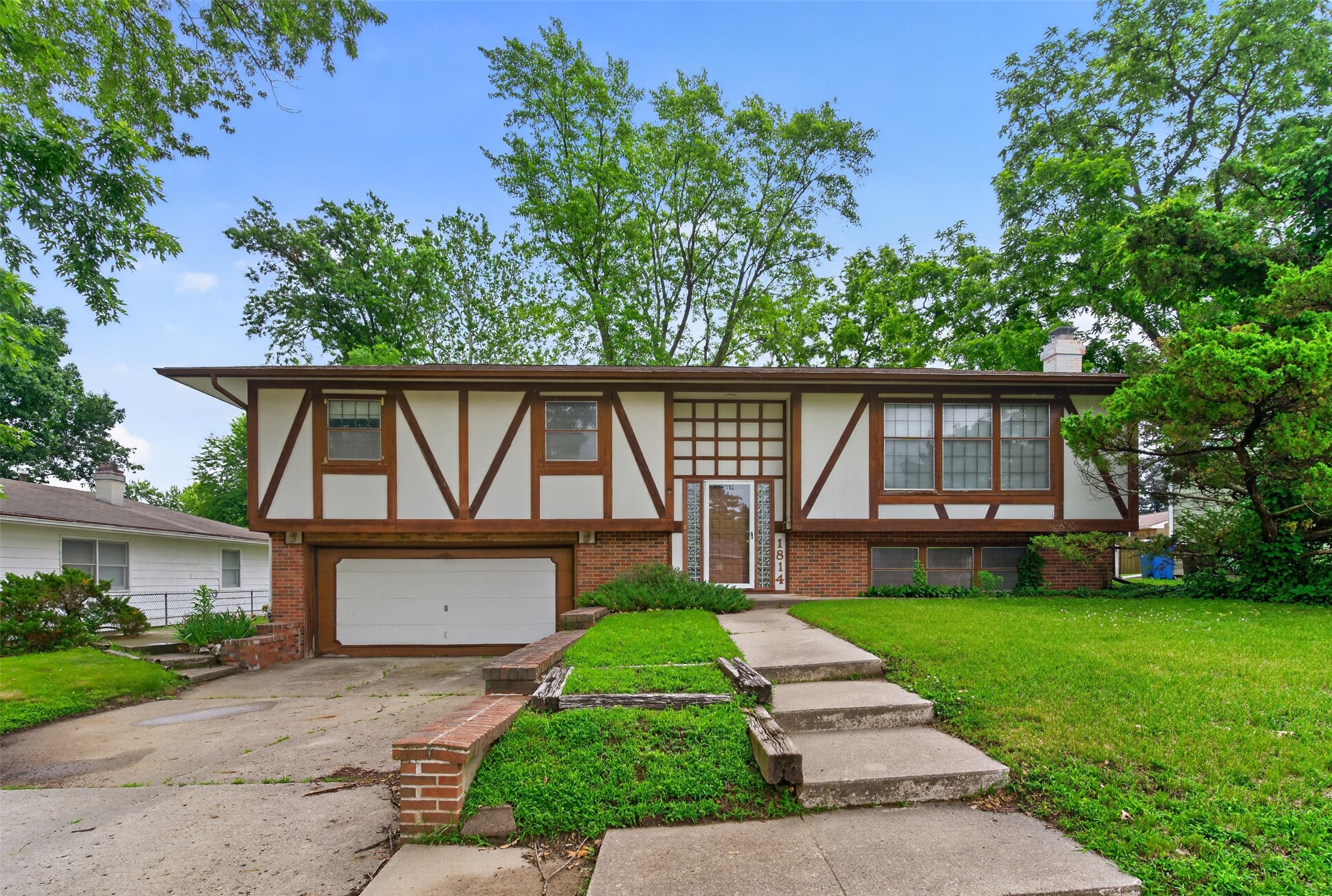 1814 Duff Avenue Property Photo 1