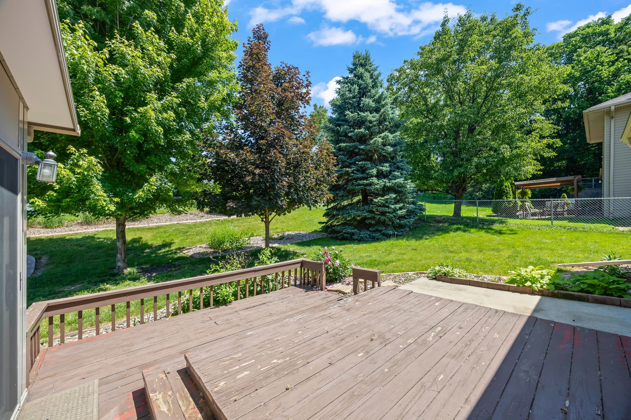 2611 Thornton Avenue Property Photo 6