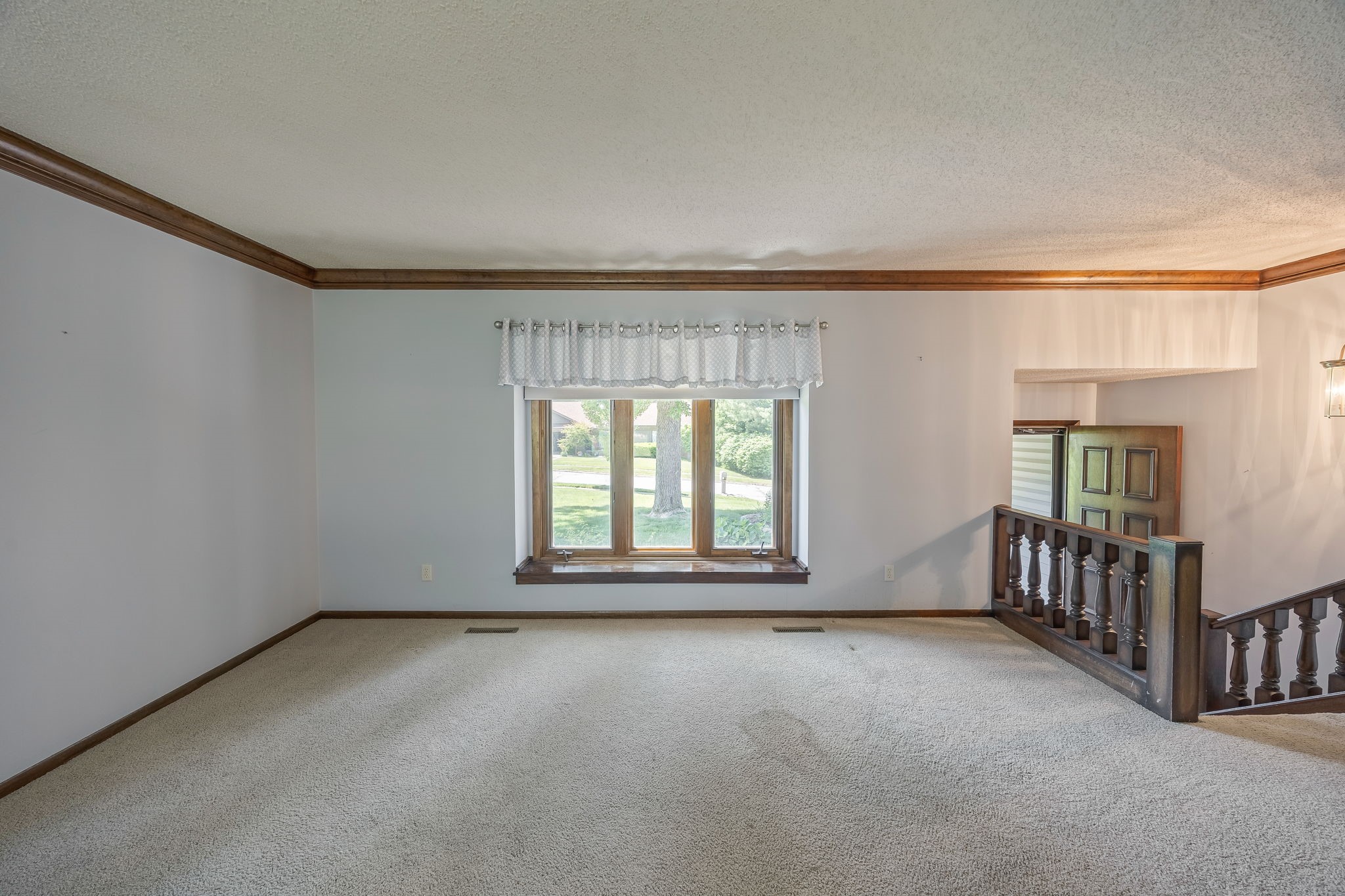 2611 Thornton Avenue Property Photo 10