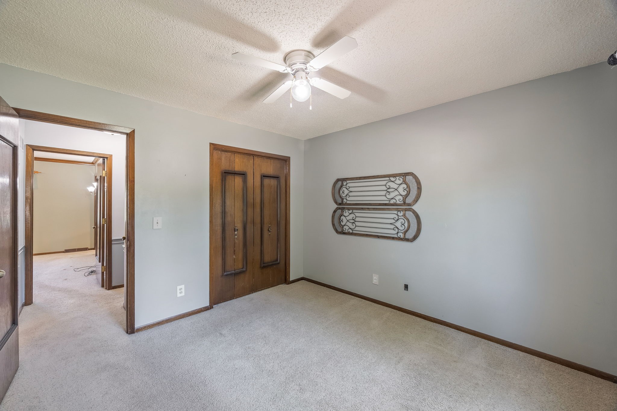 2611 Thornton Avenue Property Photo 19