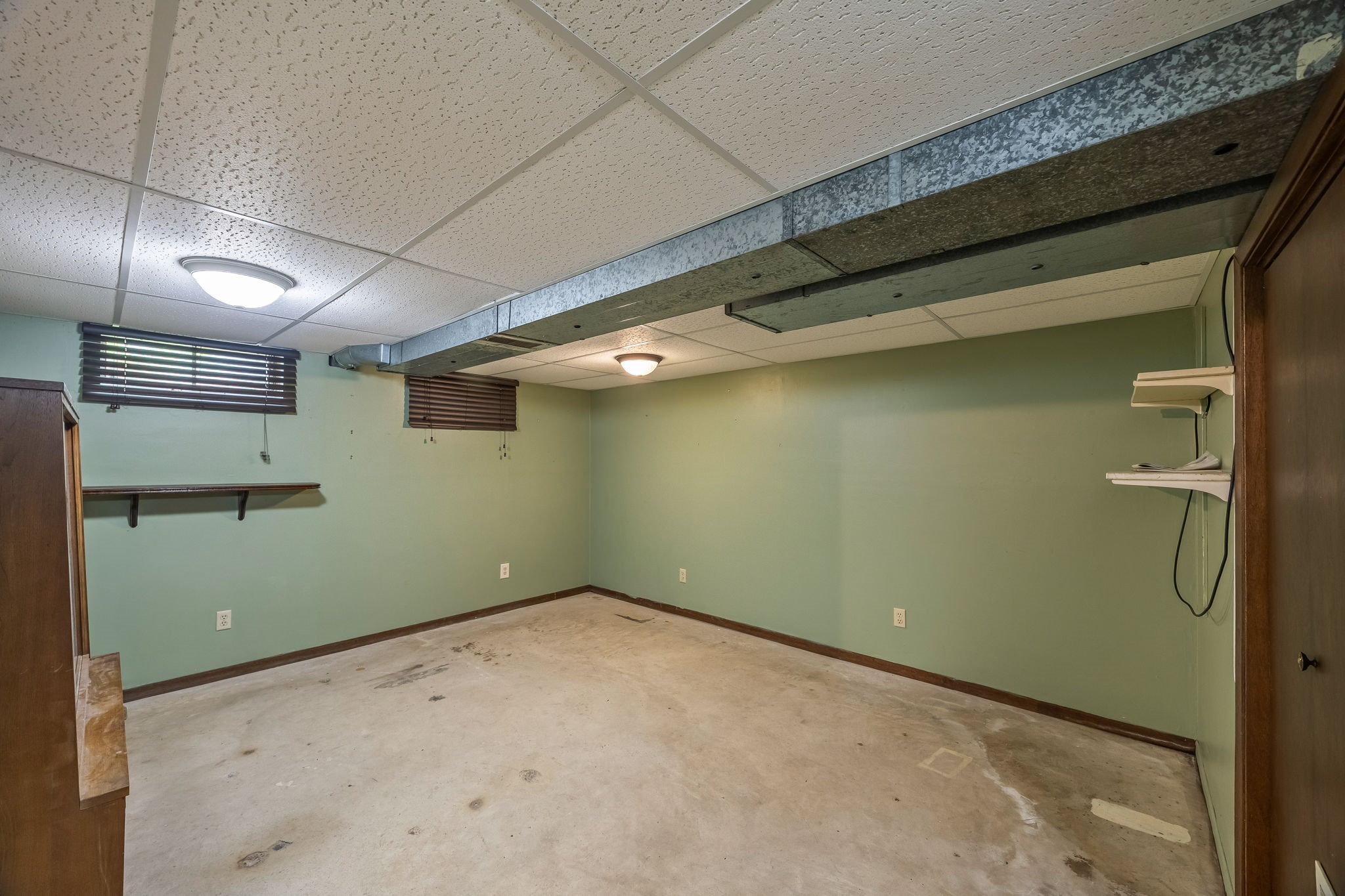 2611 Thornton Avenue Property Photo 31