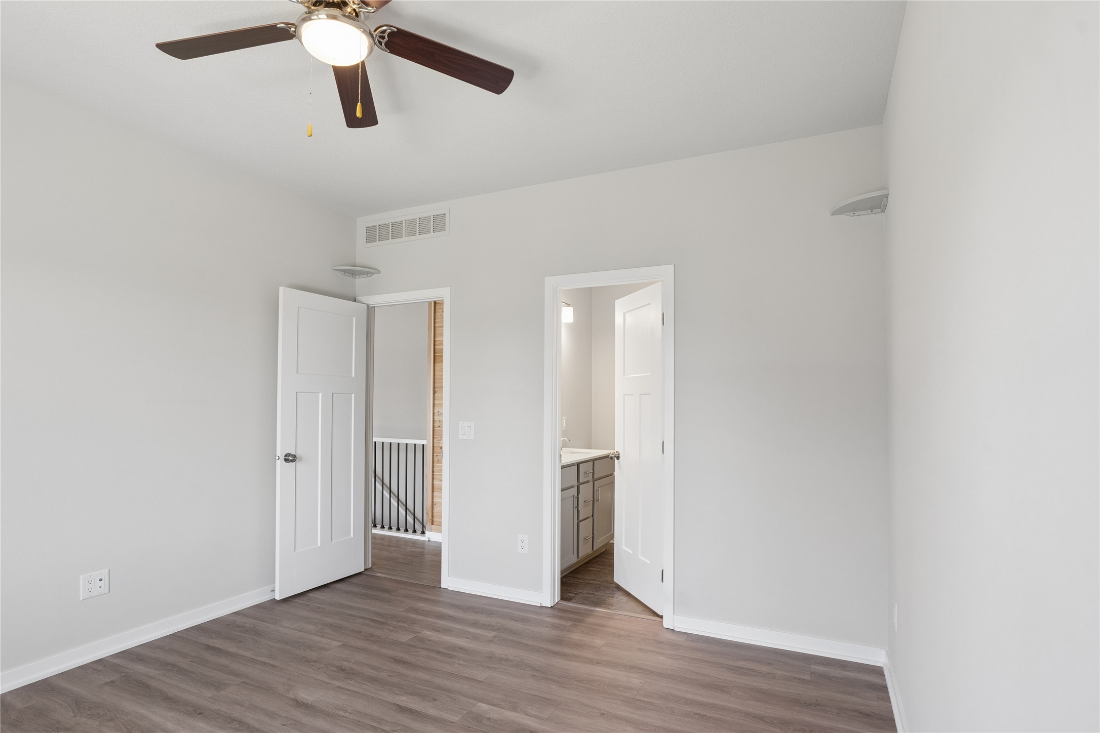 1603 E Franklin Avenue Property Photo 9