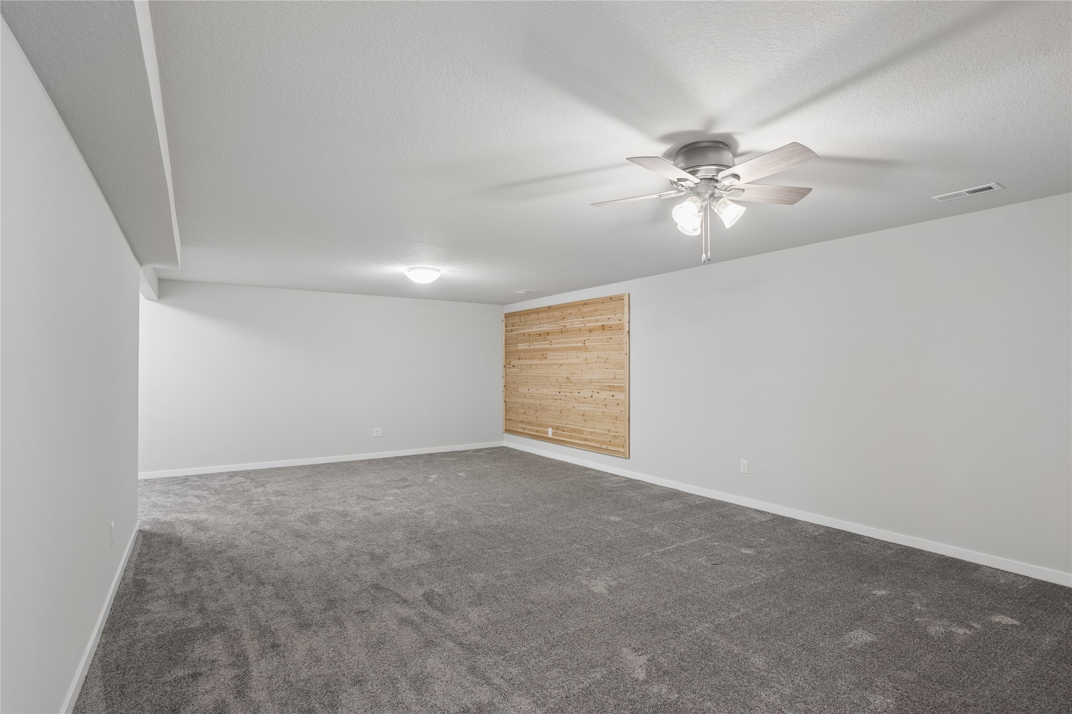 1603 E Franklin Avenue Property Photo 16