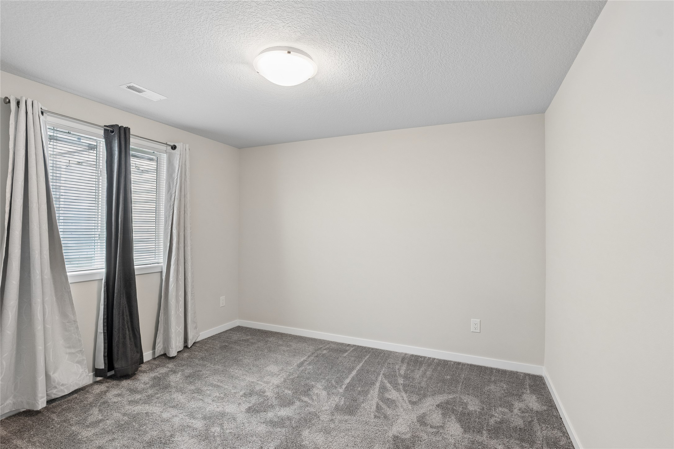 1603 E Franklin Avenue Property Photo 19