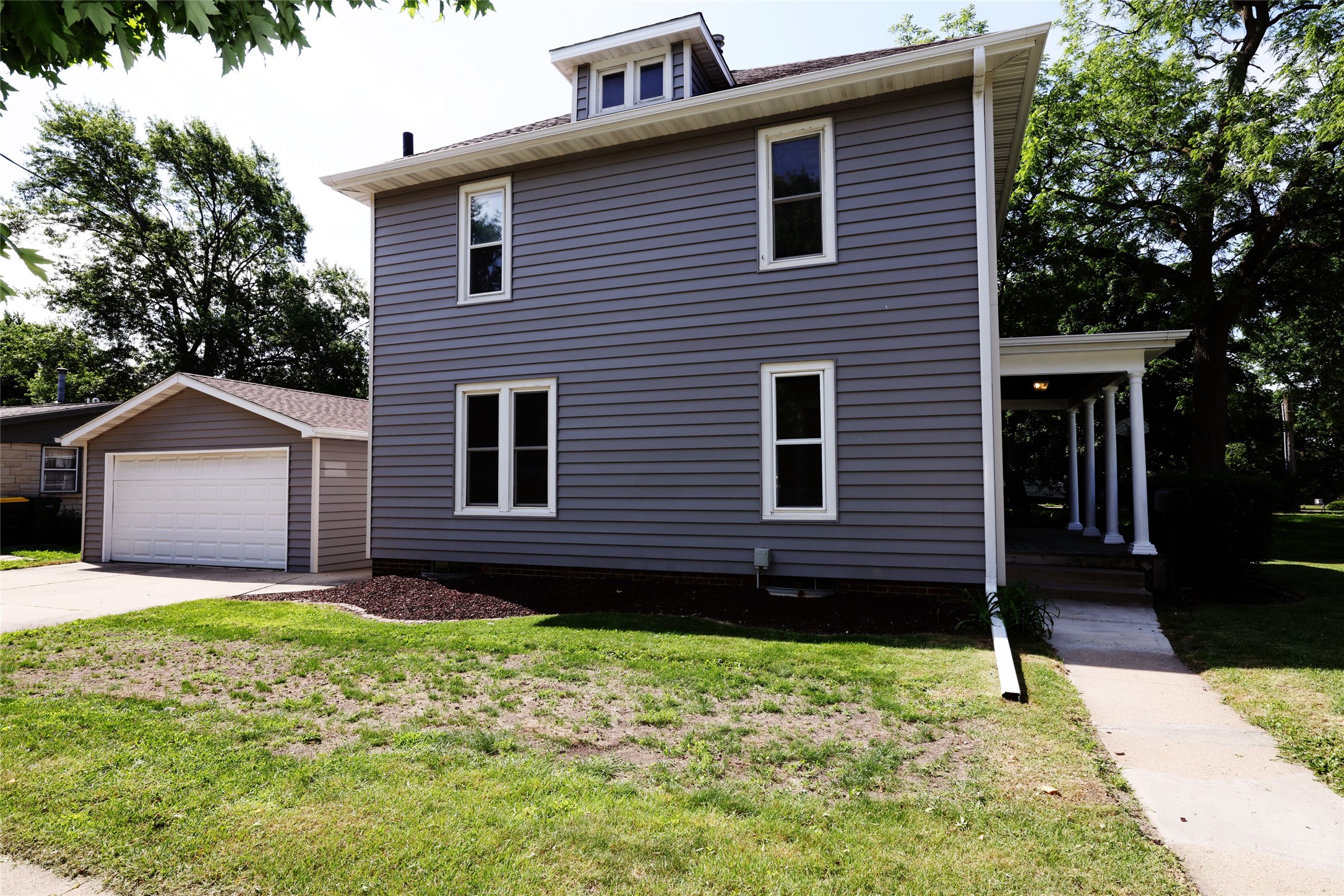 128 Monona Street Property Photo 2