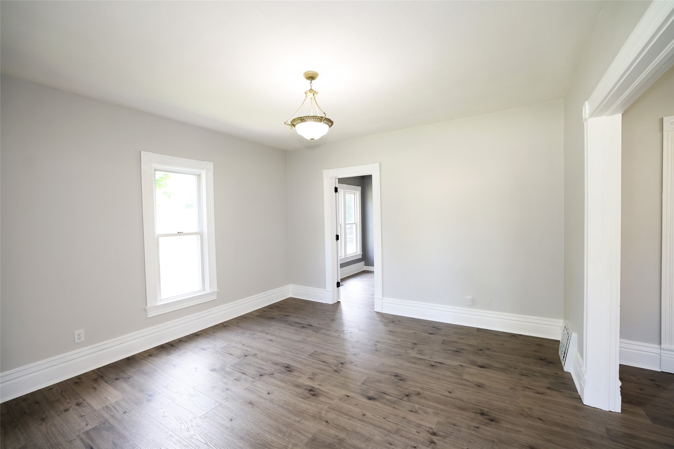 128 Monona Street Property Photo 5
