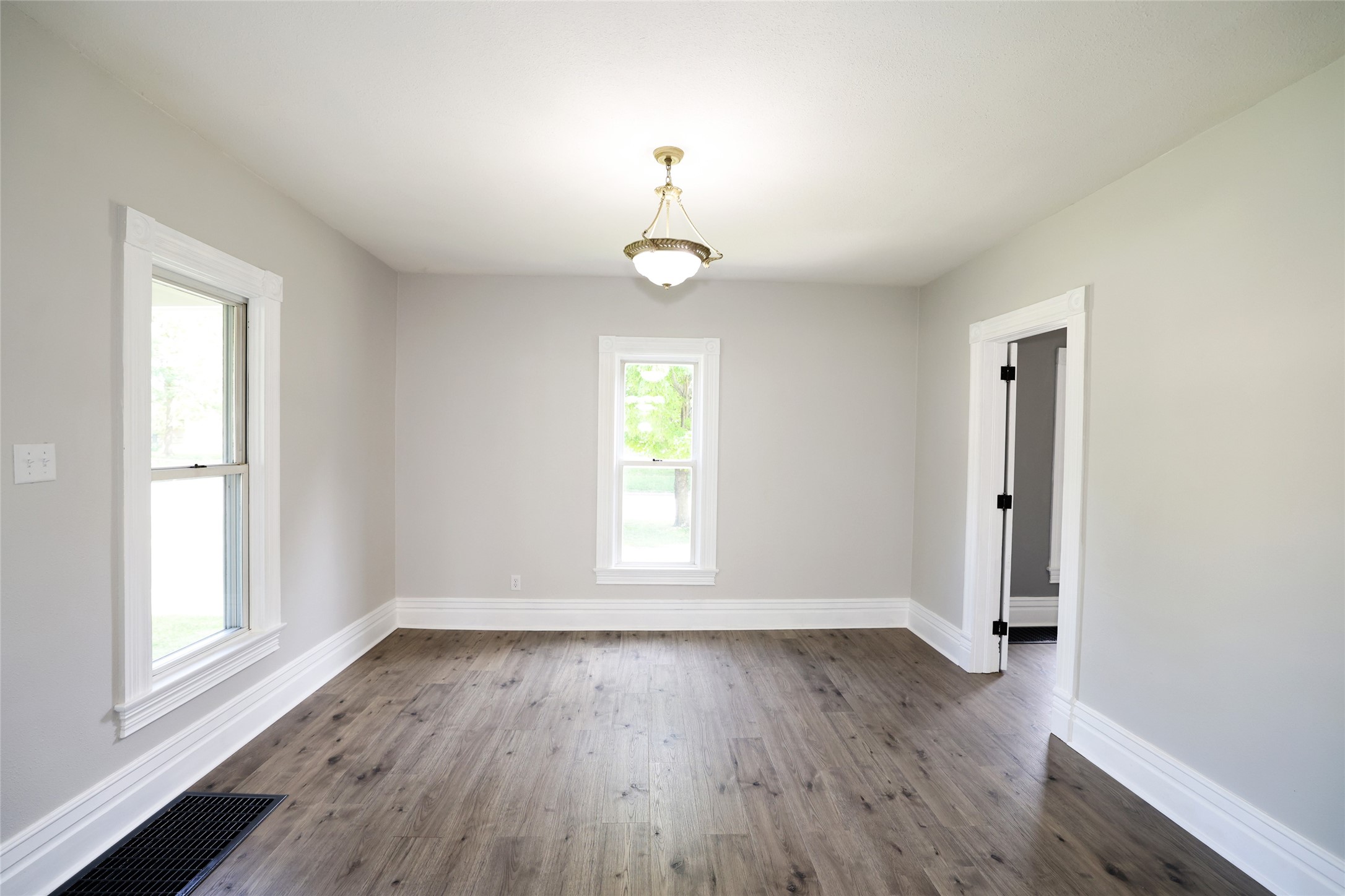 128 Monona Street Property Photo 7