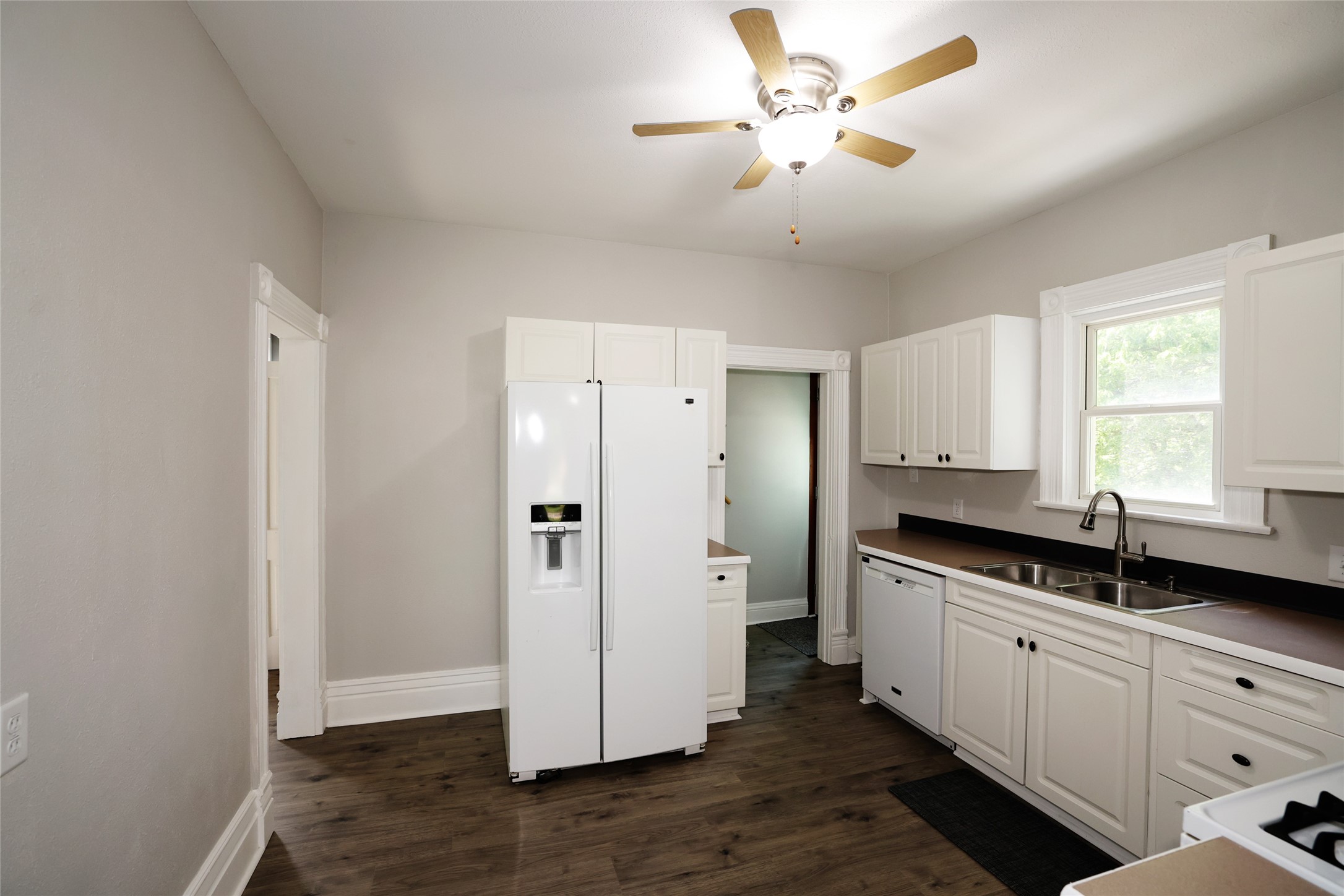128 Monona Street Property Photo 14