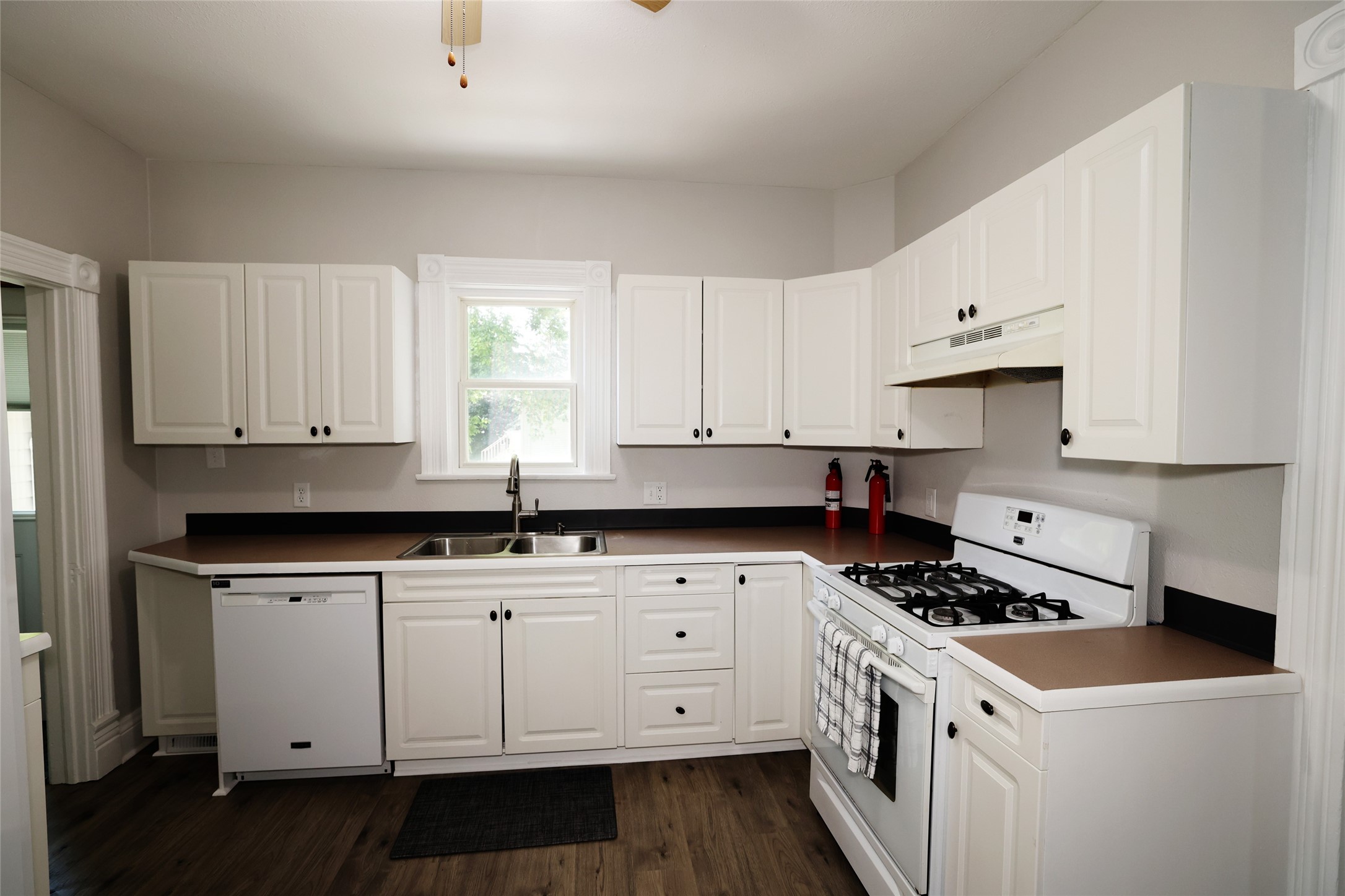 128 Monona Street Property Photo 16