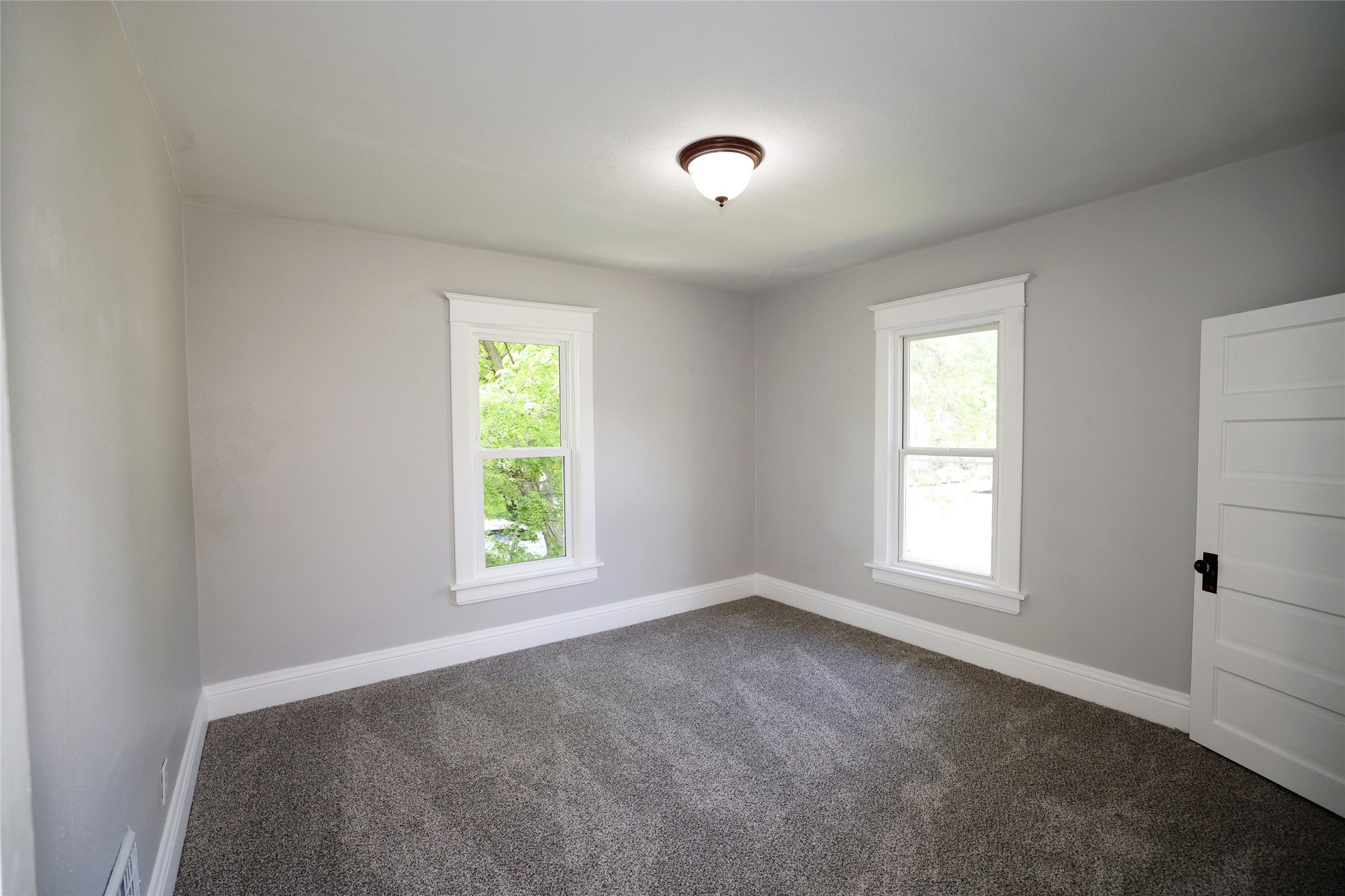 128 Monona Street Property Photo 29