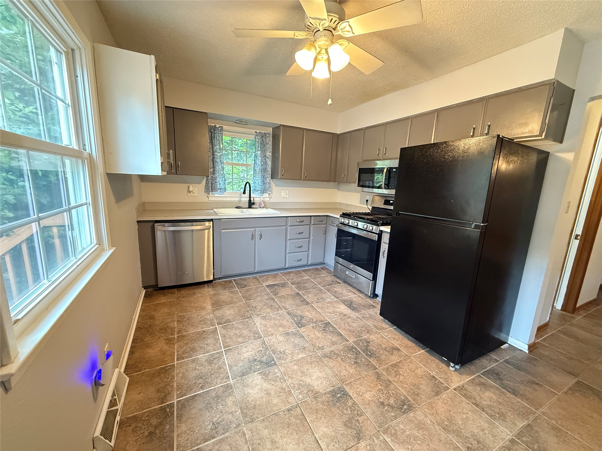 234 58th Street Property Photo 6