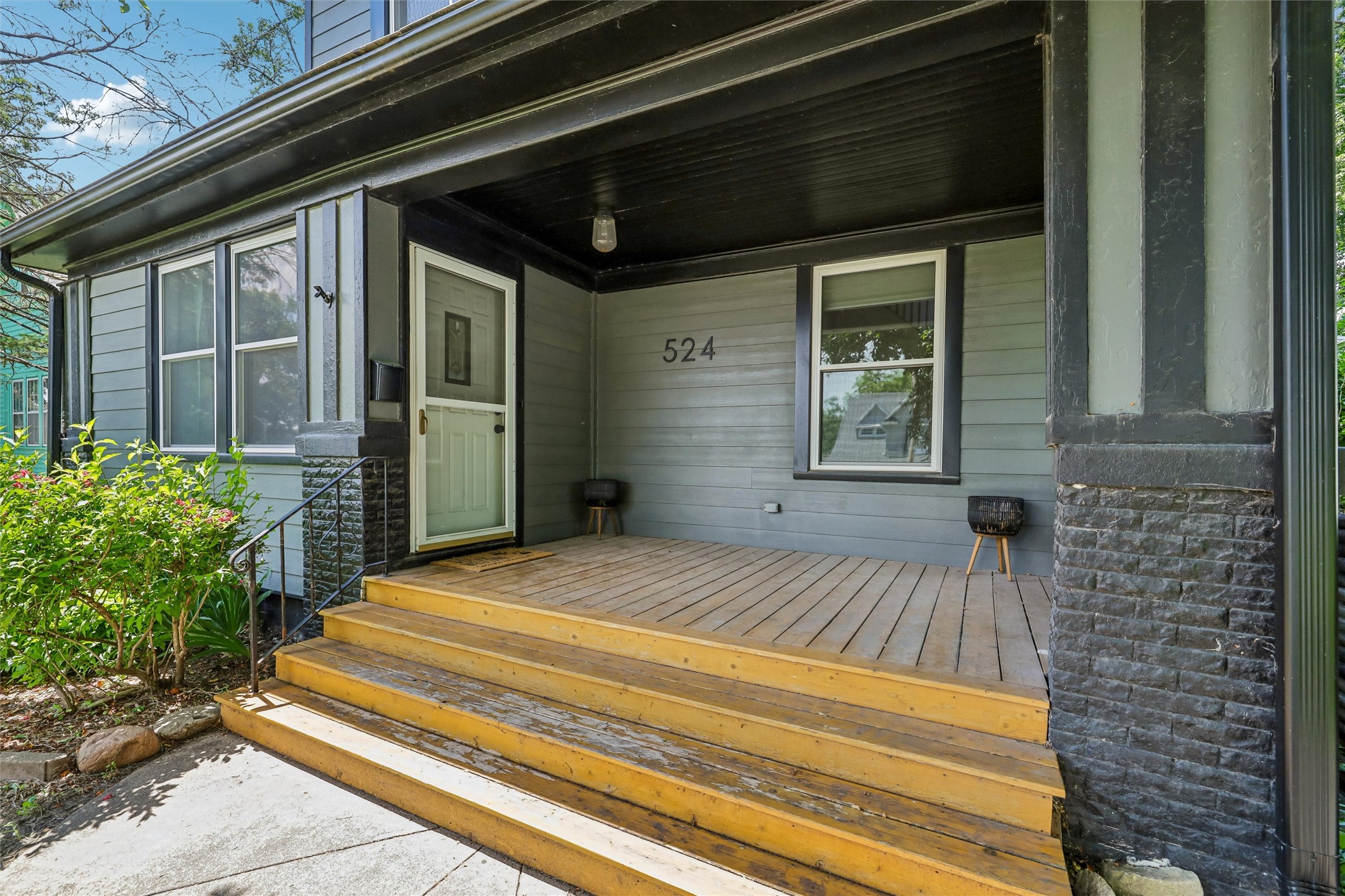 524 6th Street Property Photo 3