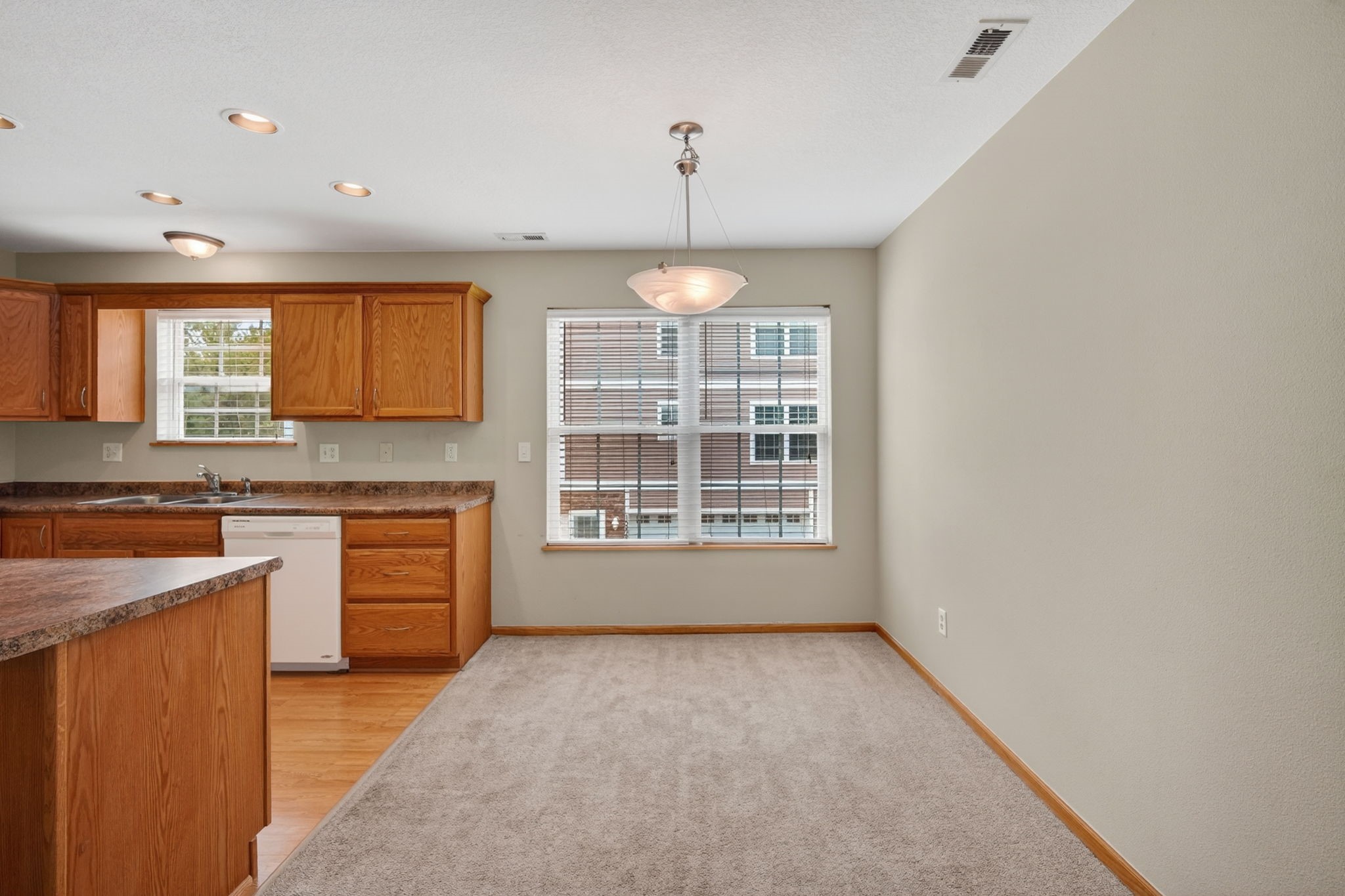 15218 Greenbelt Drive Property Photo 12