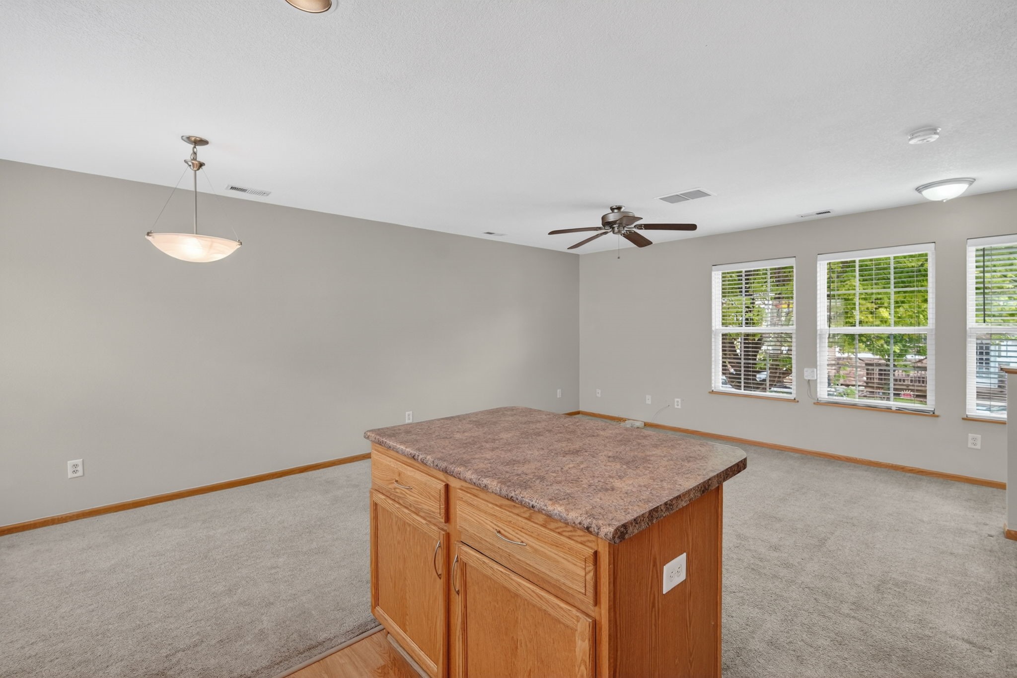 15218 Greenbelt Drive Property Photo 14