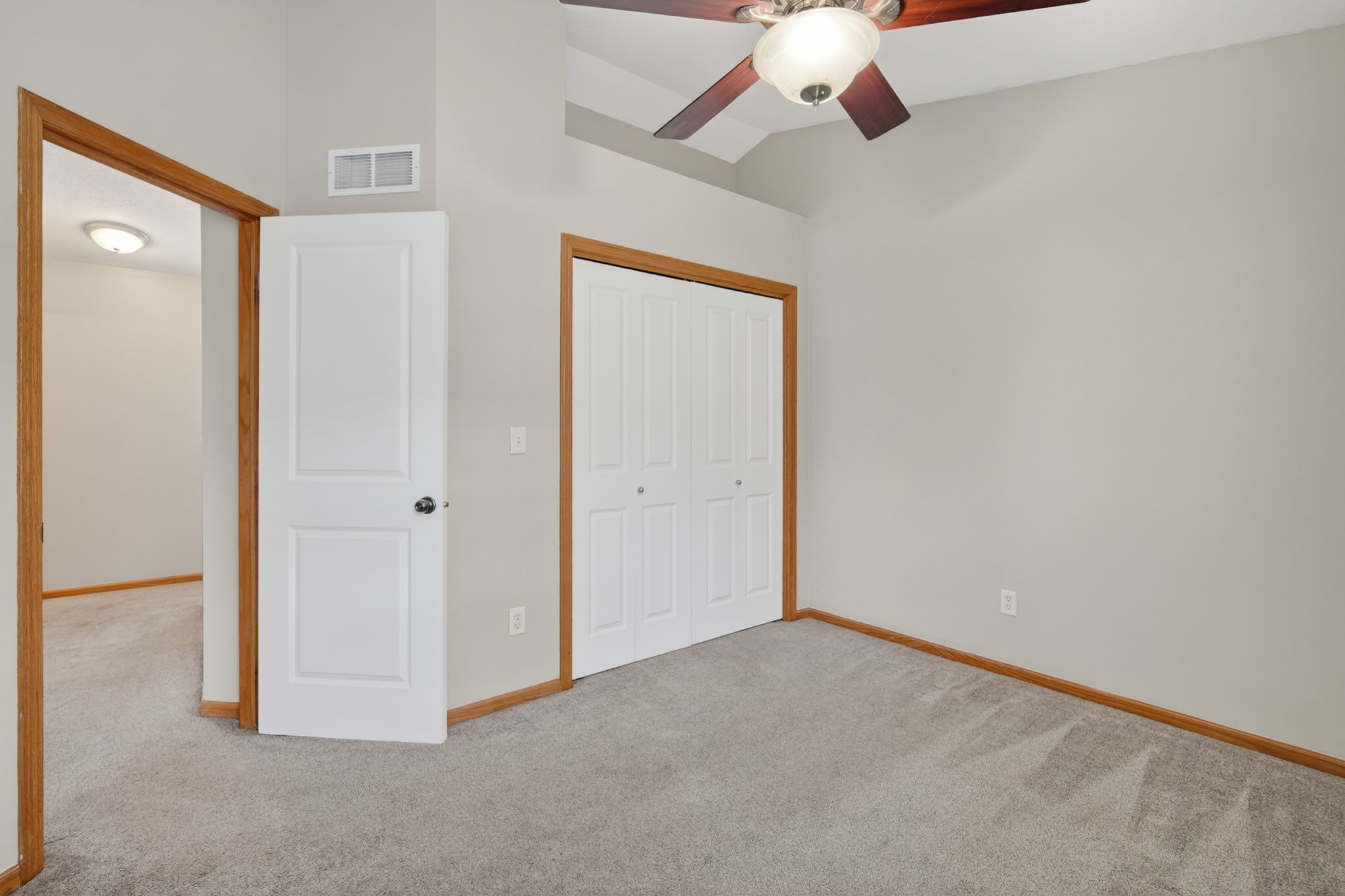 15218 Greenbelt Drive Property Photo 24