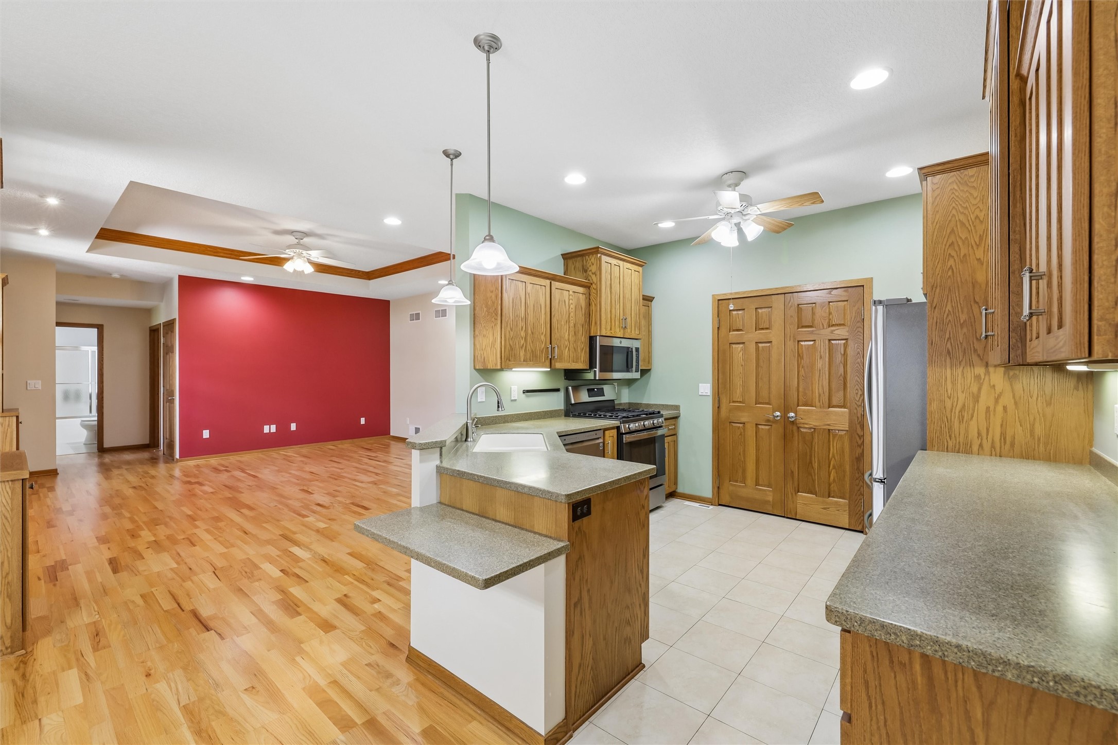 904 Cottage Street Property Photo 11
