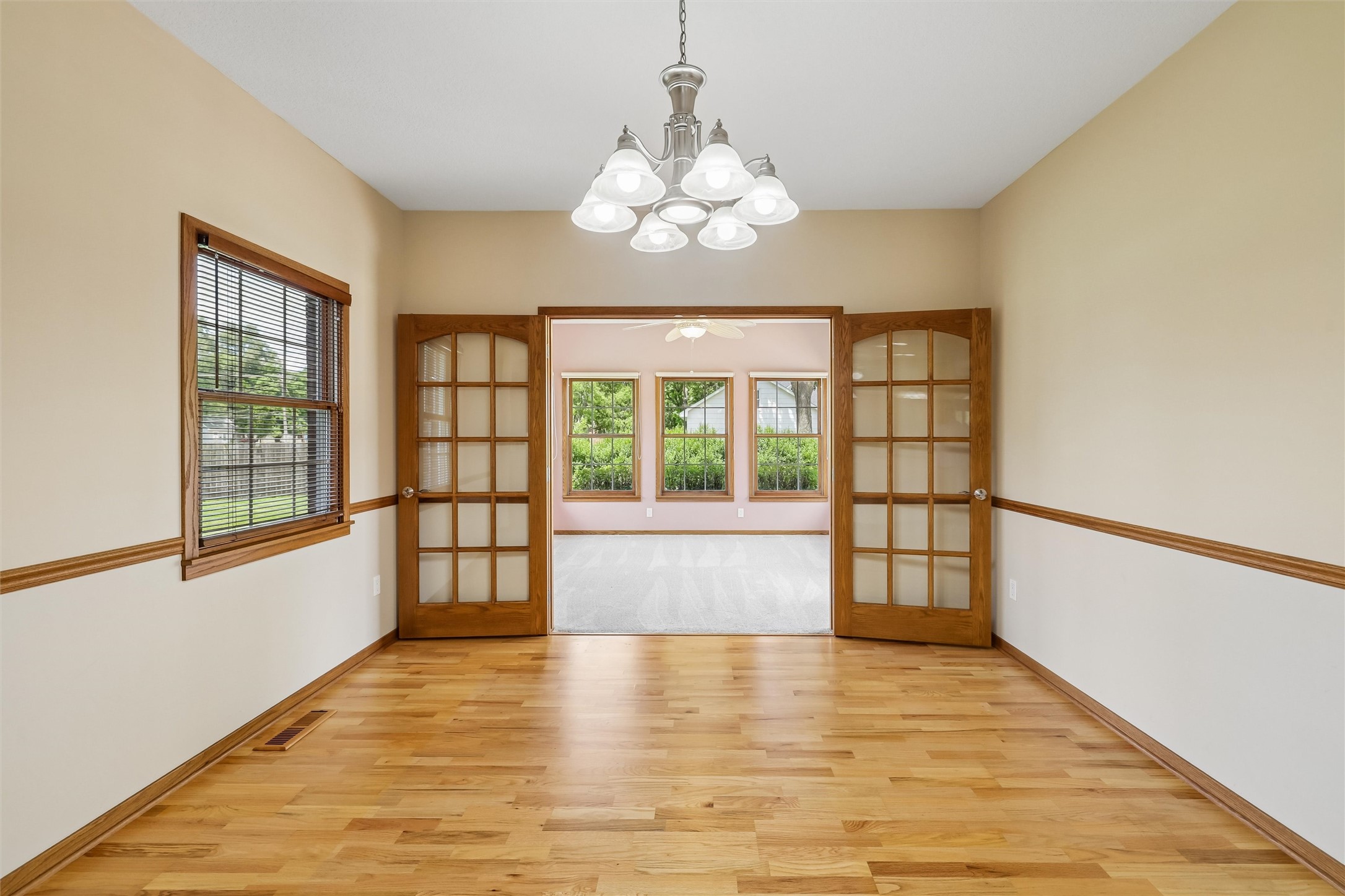 904 Cottage Street Property Photo 16