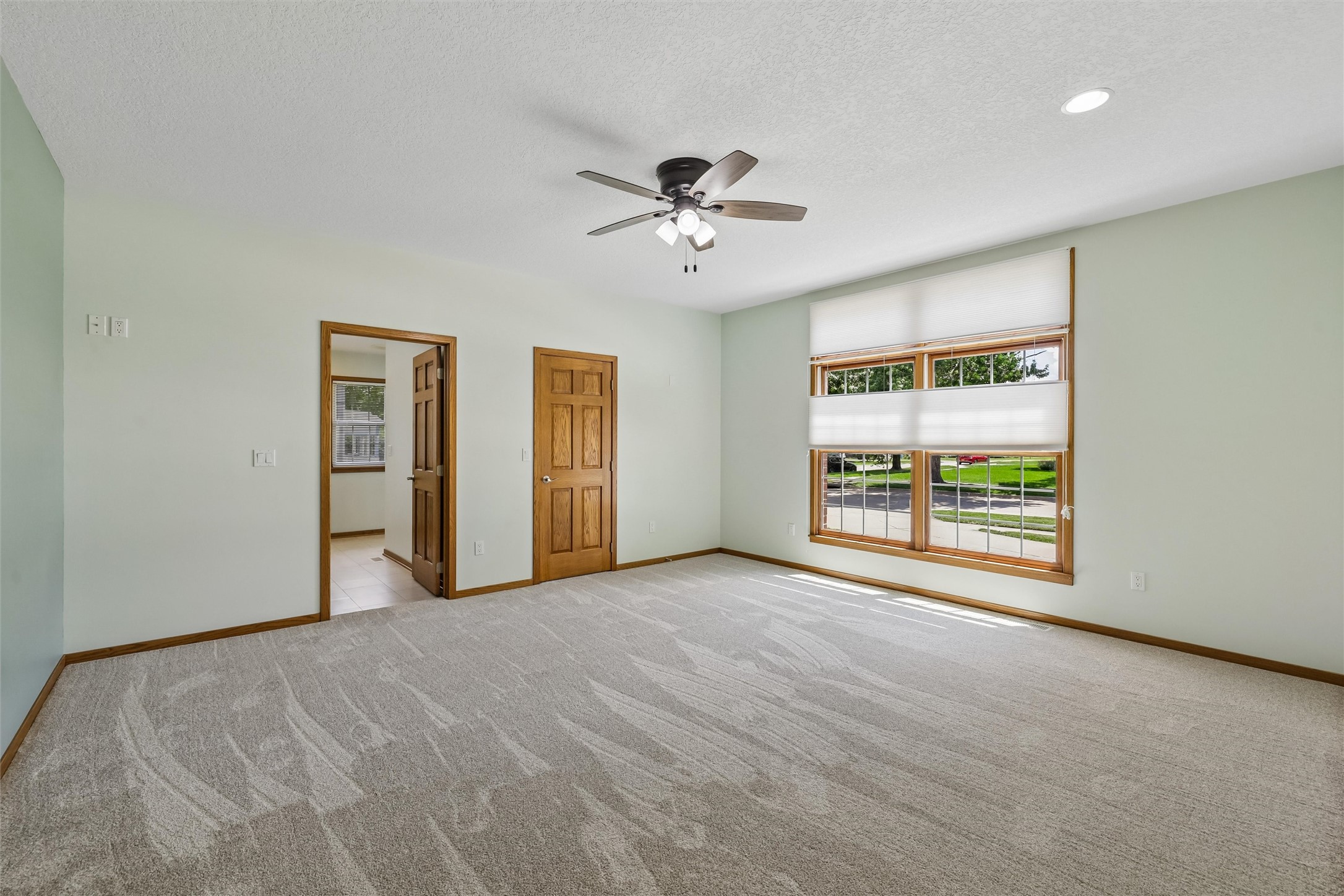 904 Cottage Street Property Photo 18
