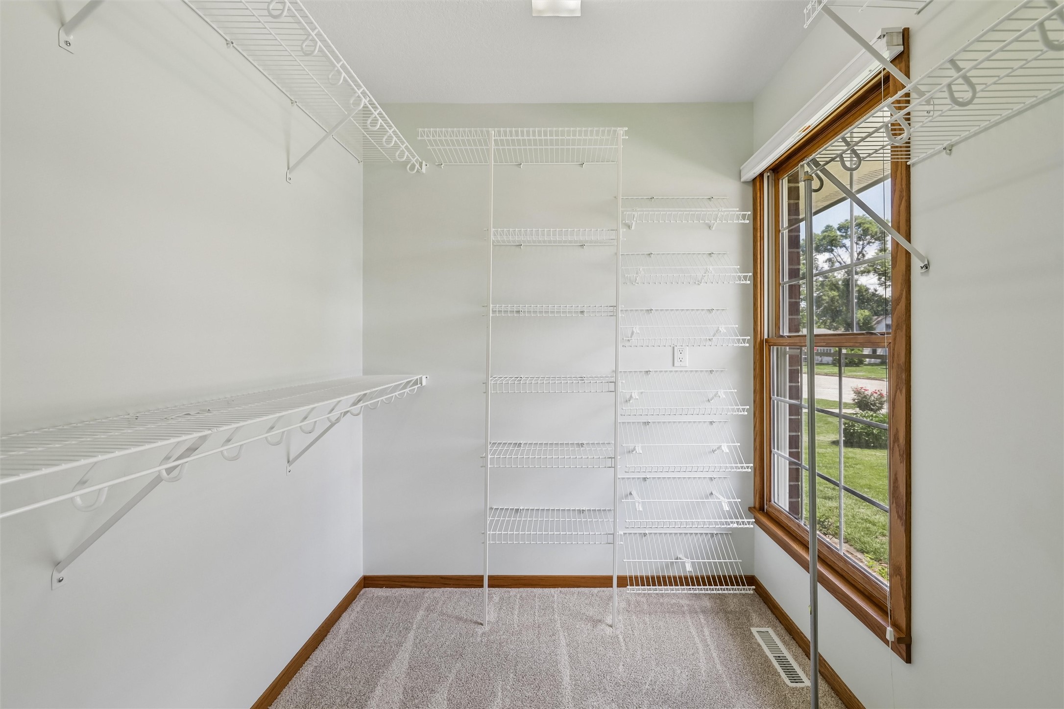 904 Cottage Street Property Photo 21