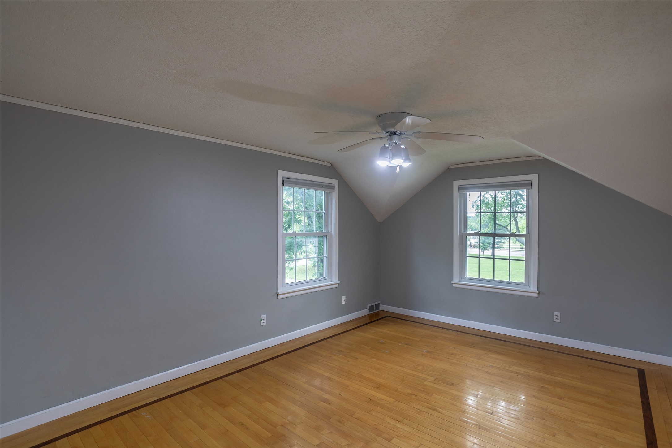 435 61st Street Property Photo 16
