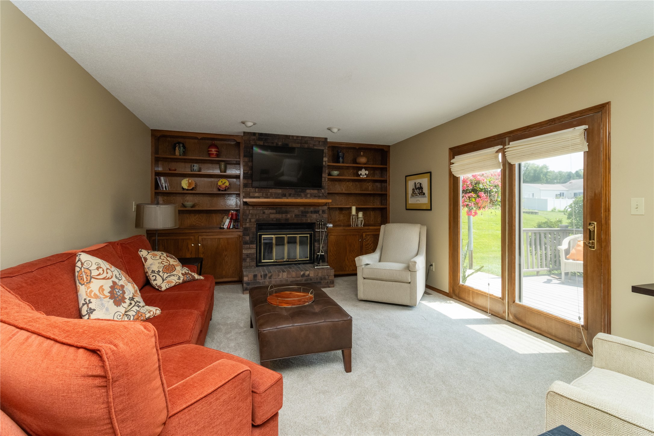 7944 Roseland Drive Property Photo 4