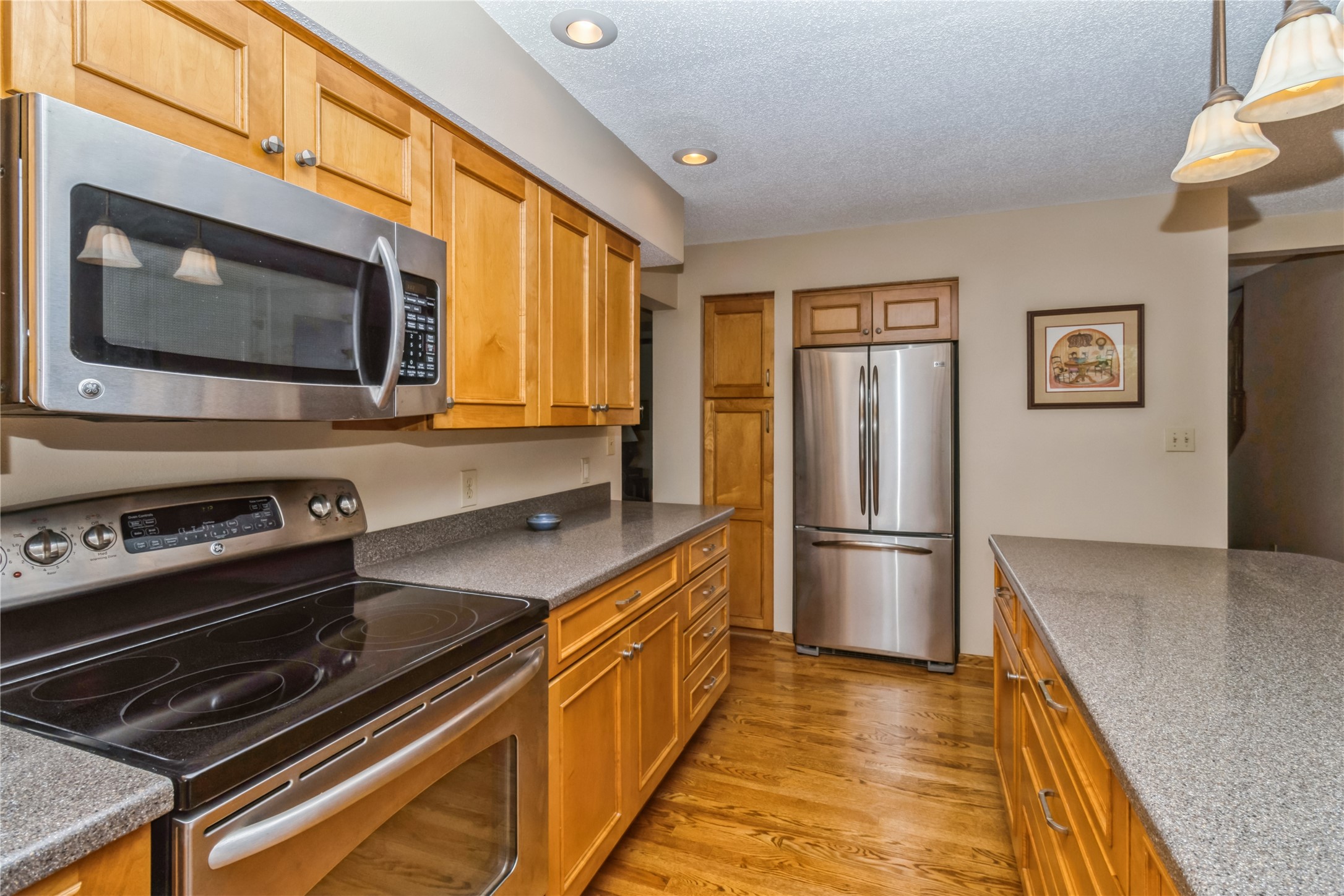 7944 Roseland Drive Property Photo 8