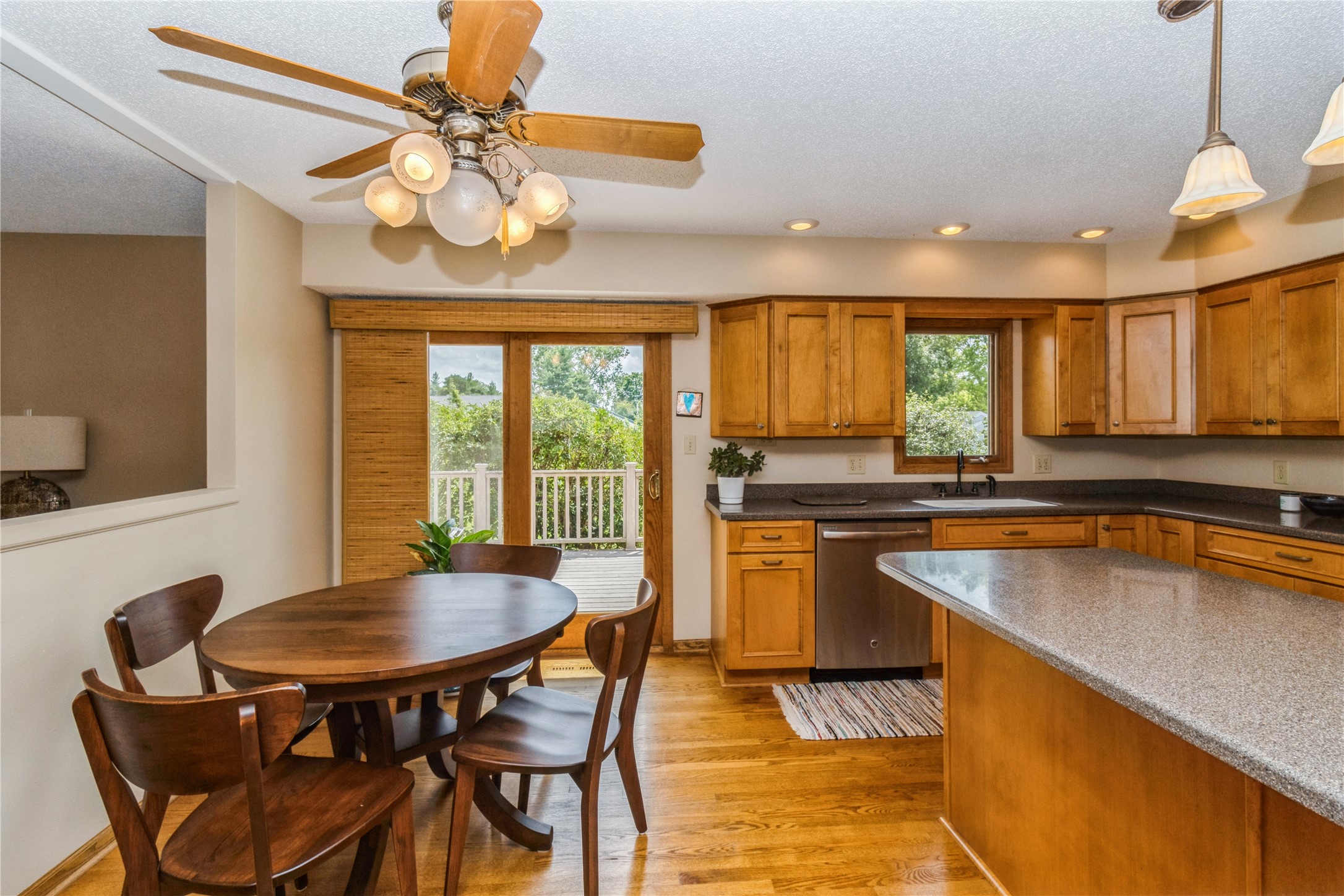 7944 Roseland Drive Property Photo 10
