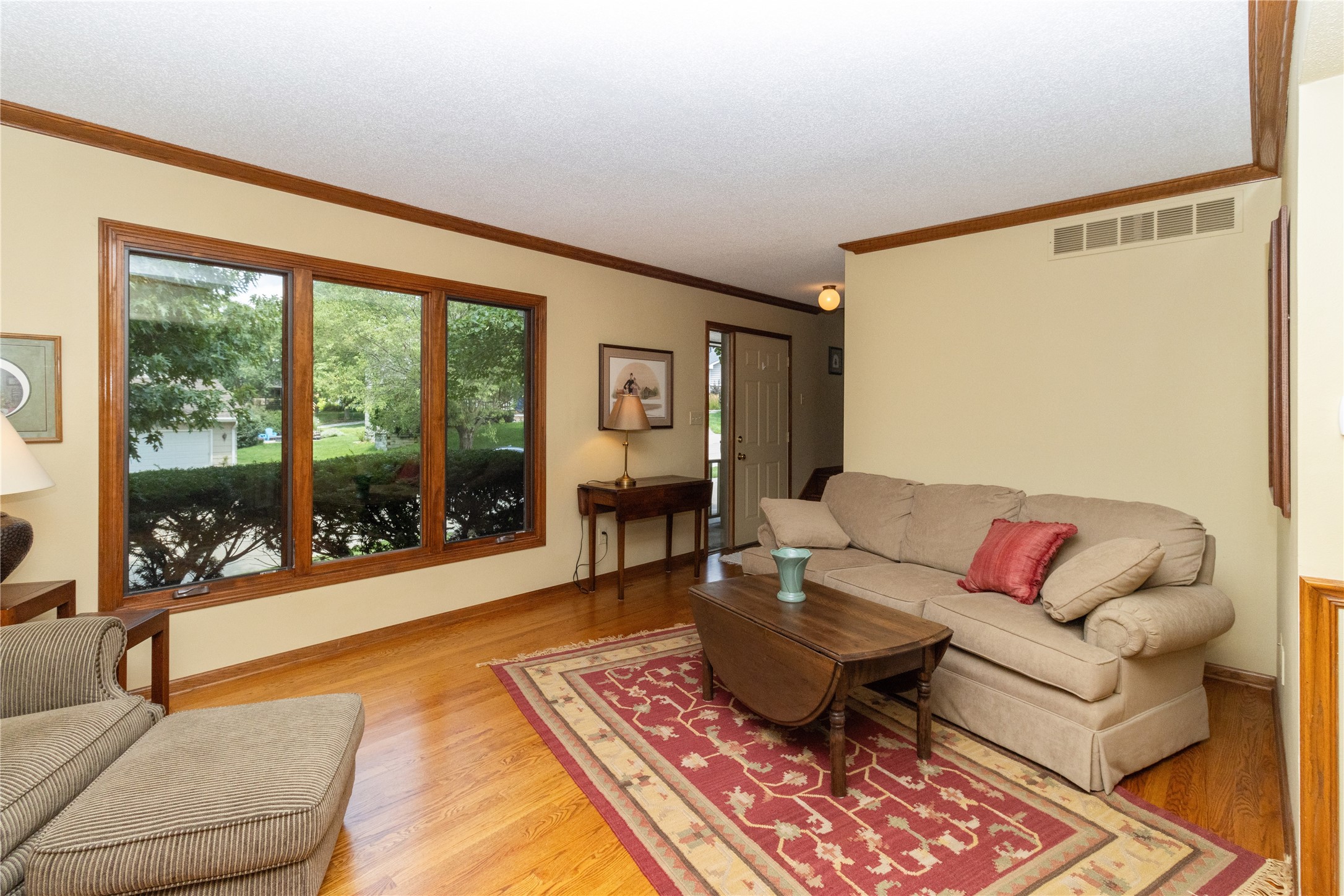 7944 Roseland Drive Property Photo 13