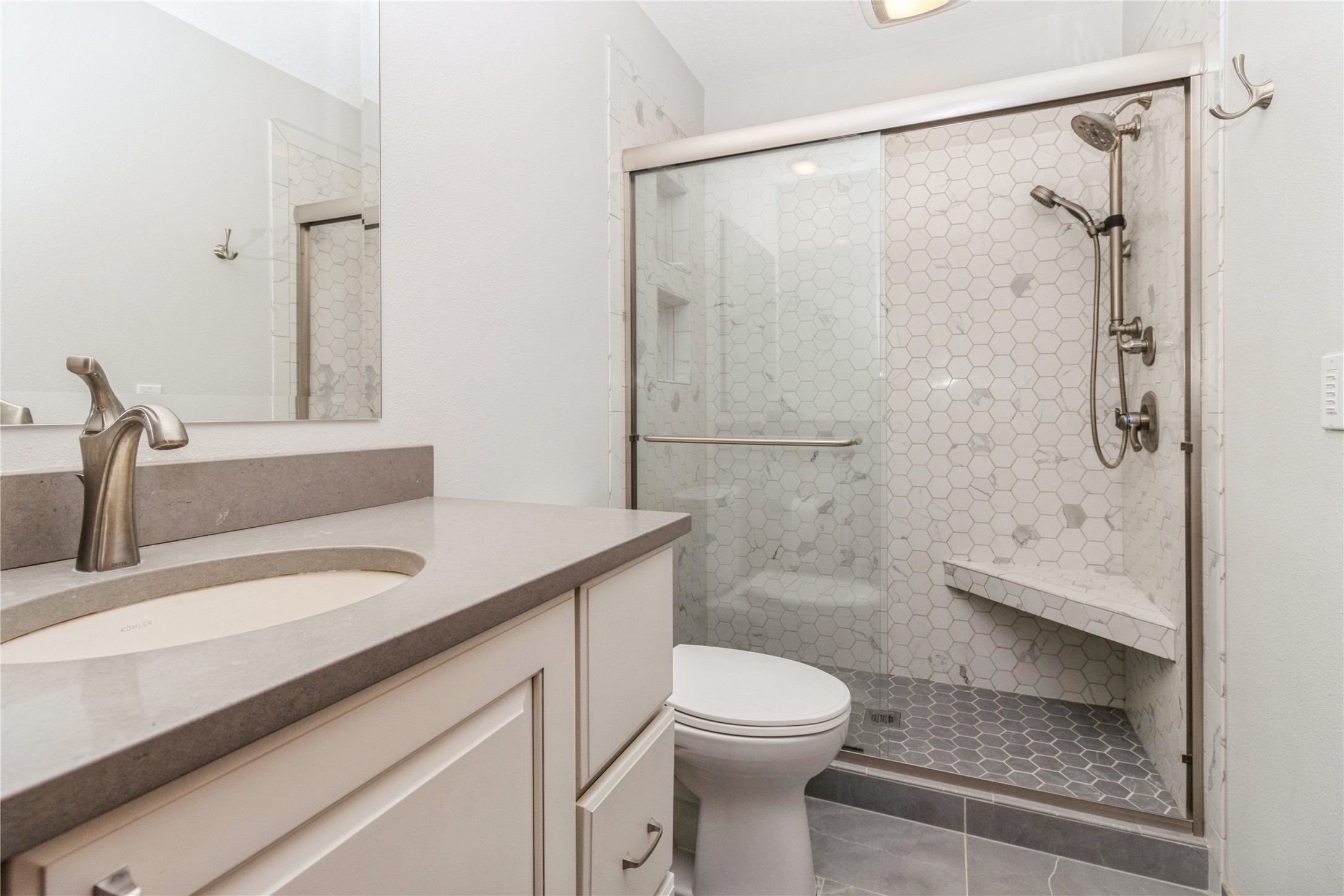 7944 Roseland Drive Property Photo 20