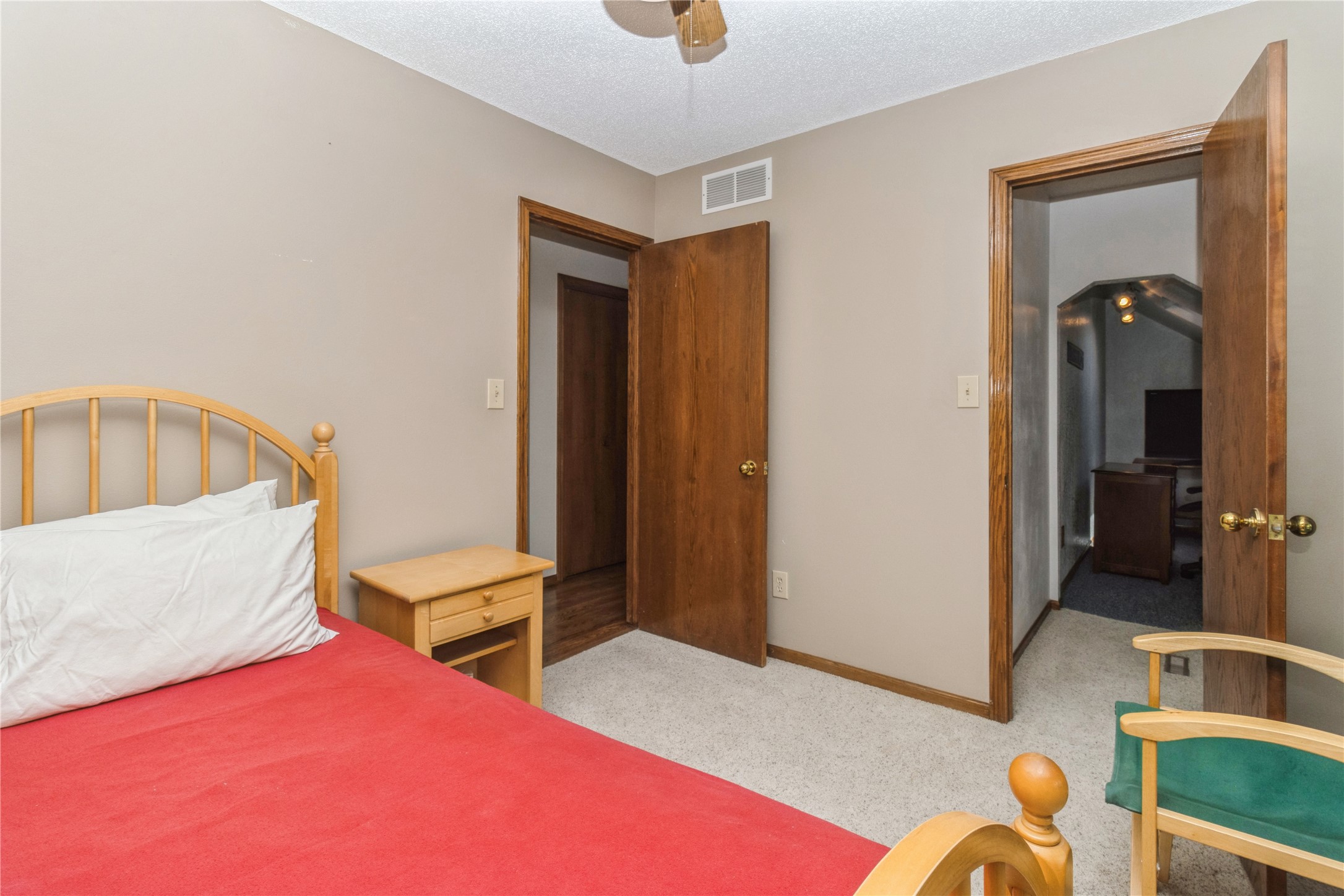7944 Roseland Drive Property Photo 24
