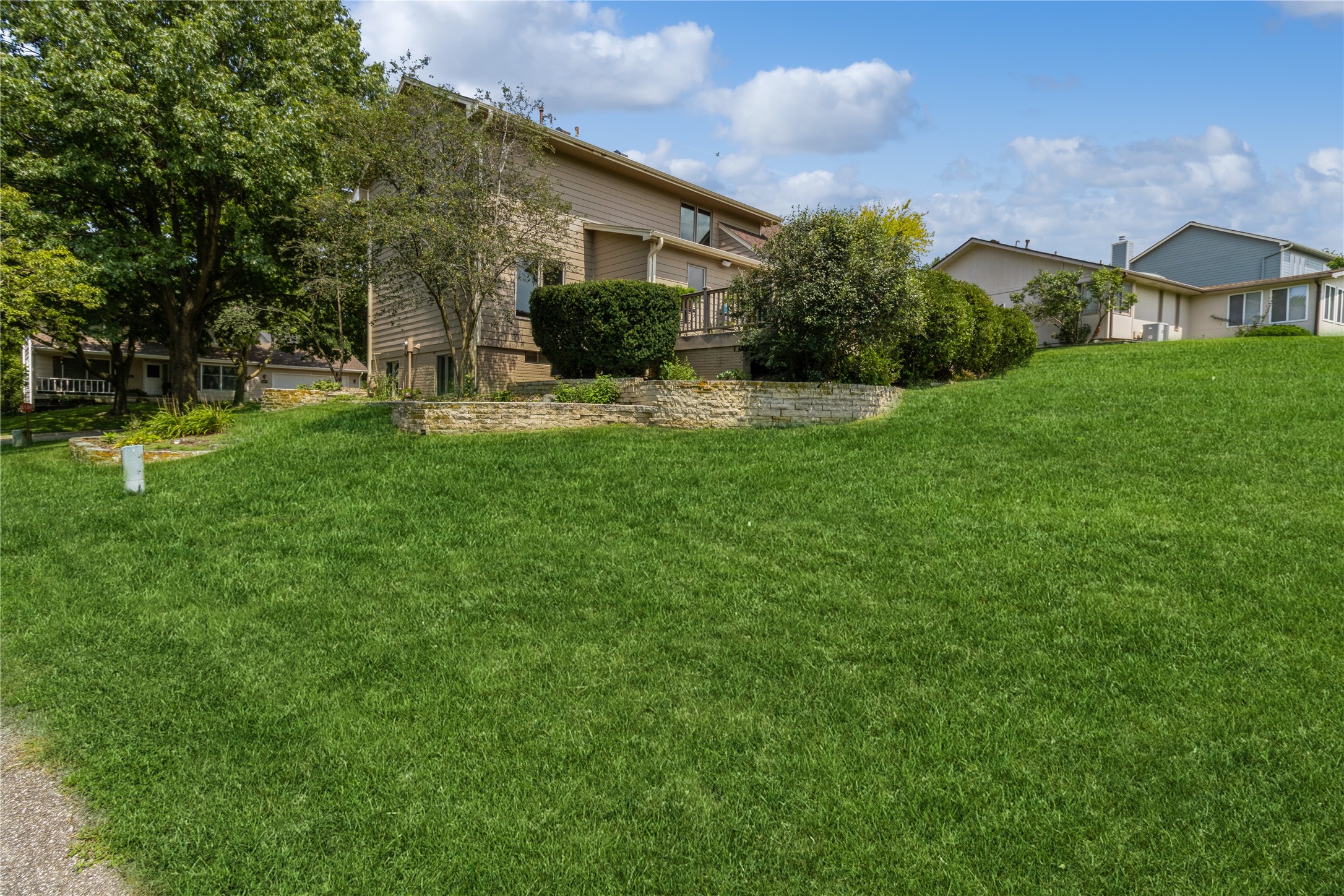 7944 Roseland Drive Property Photo 31