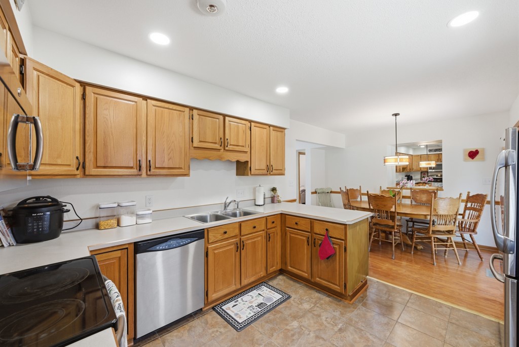 1448 N 6th Avenue E Property Photo 12