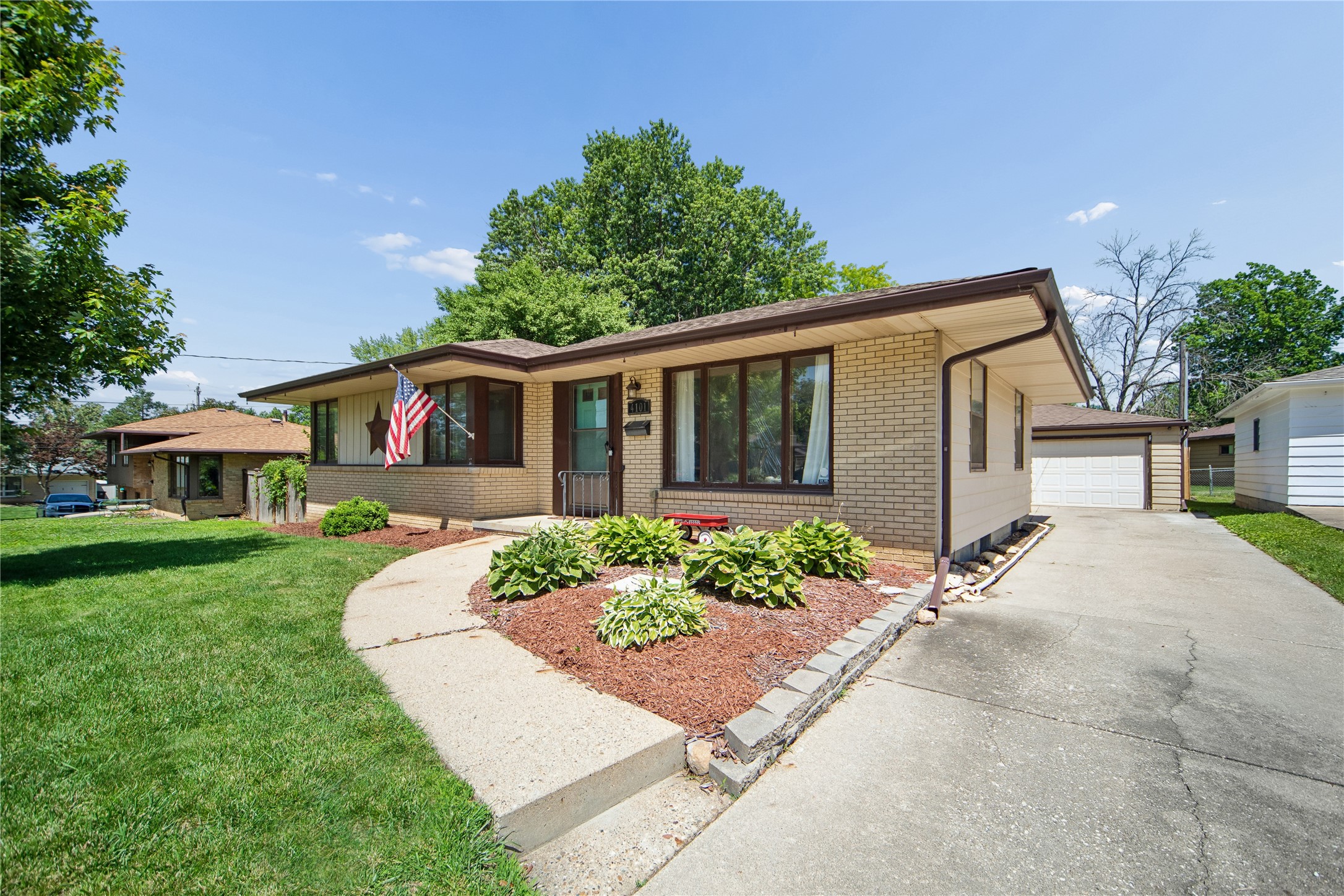 4101 33rd Street Property Photo 3