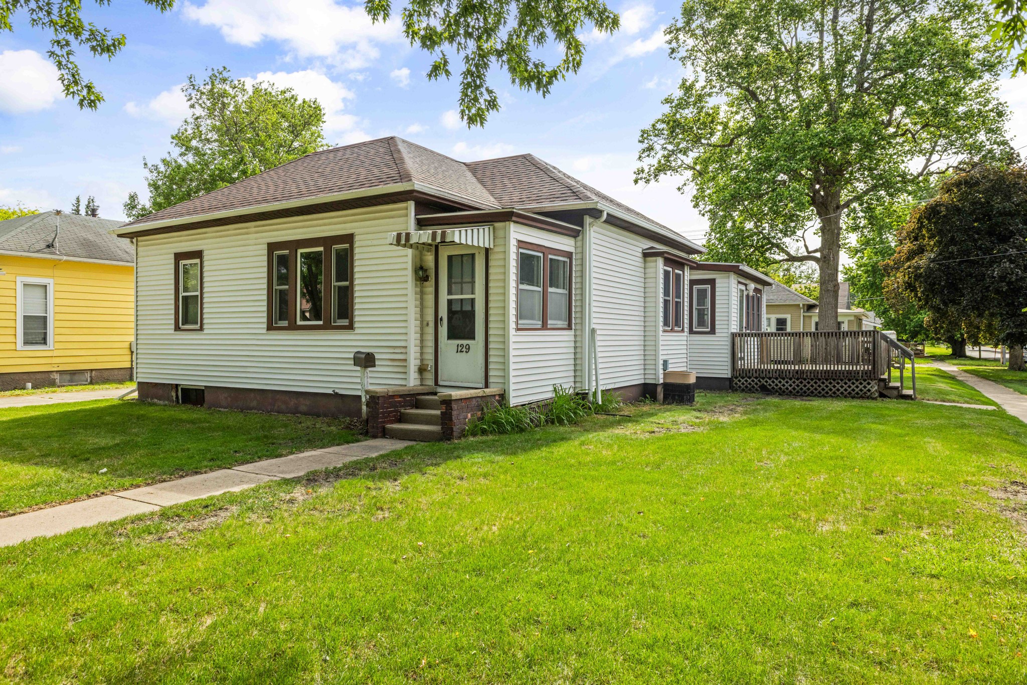 129 Linn Street Property Photo 4