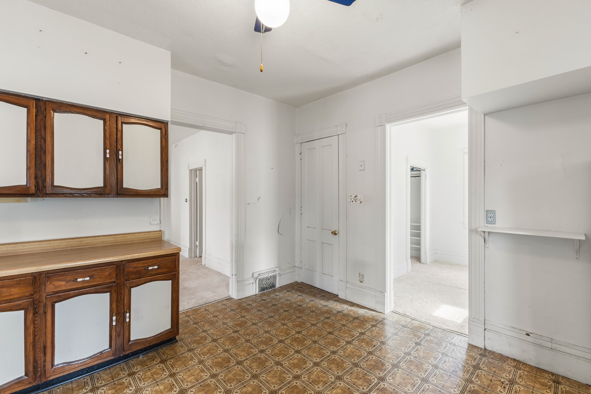 129 Linn Street Property Photo 10