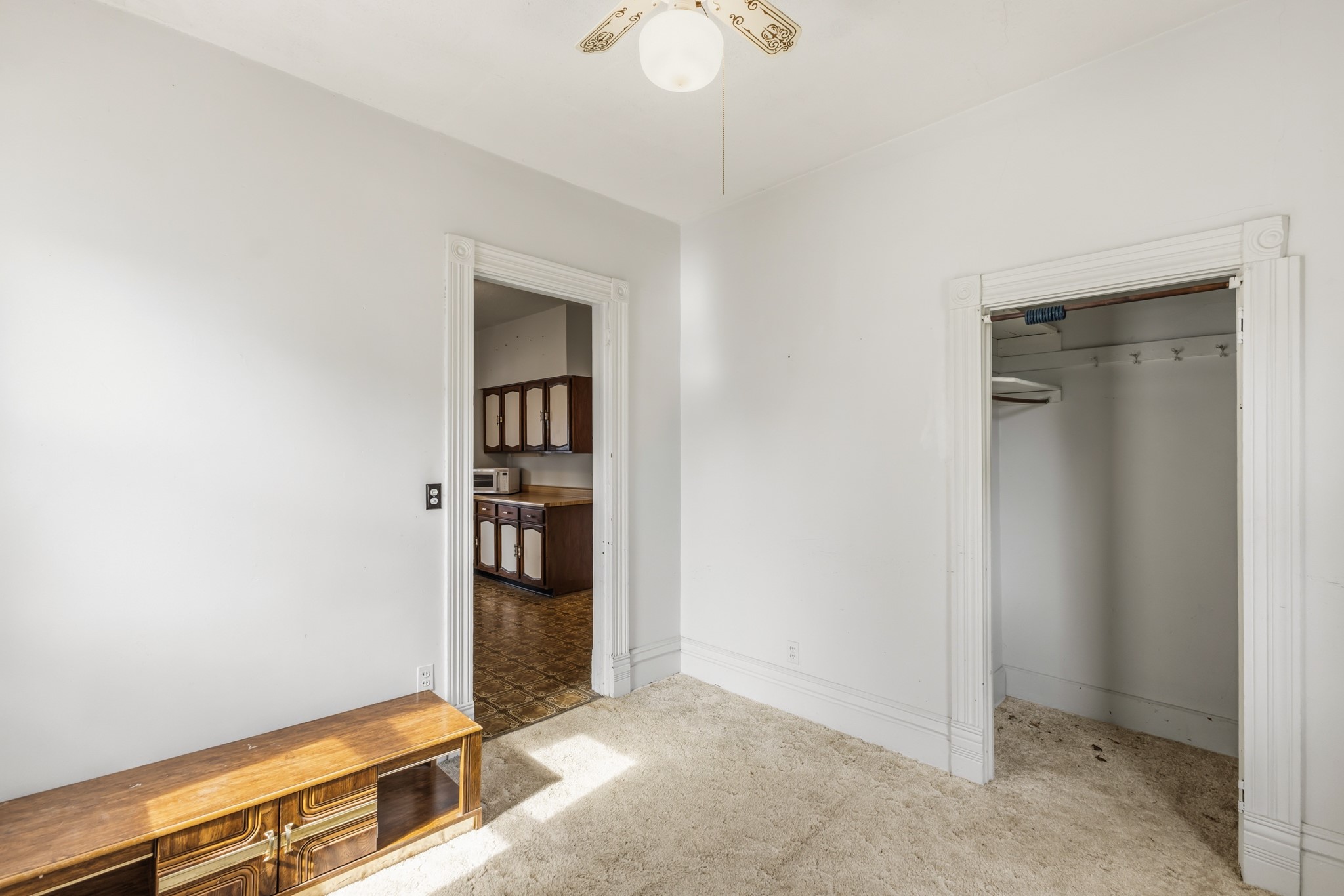 129 Linn Street Property Photo 12