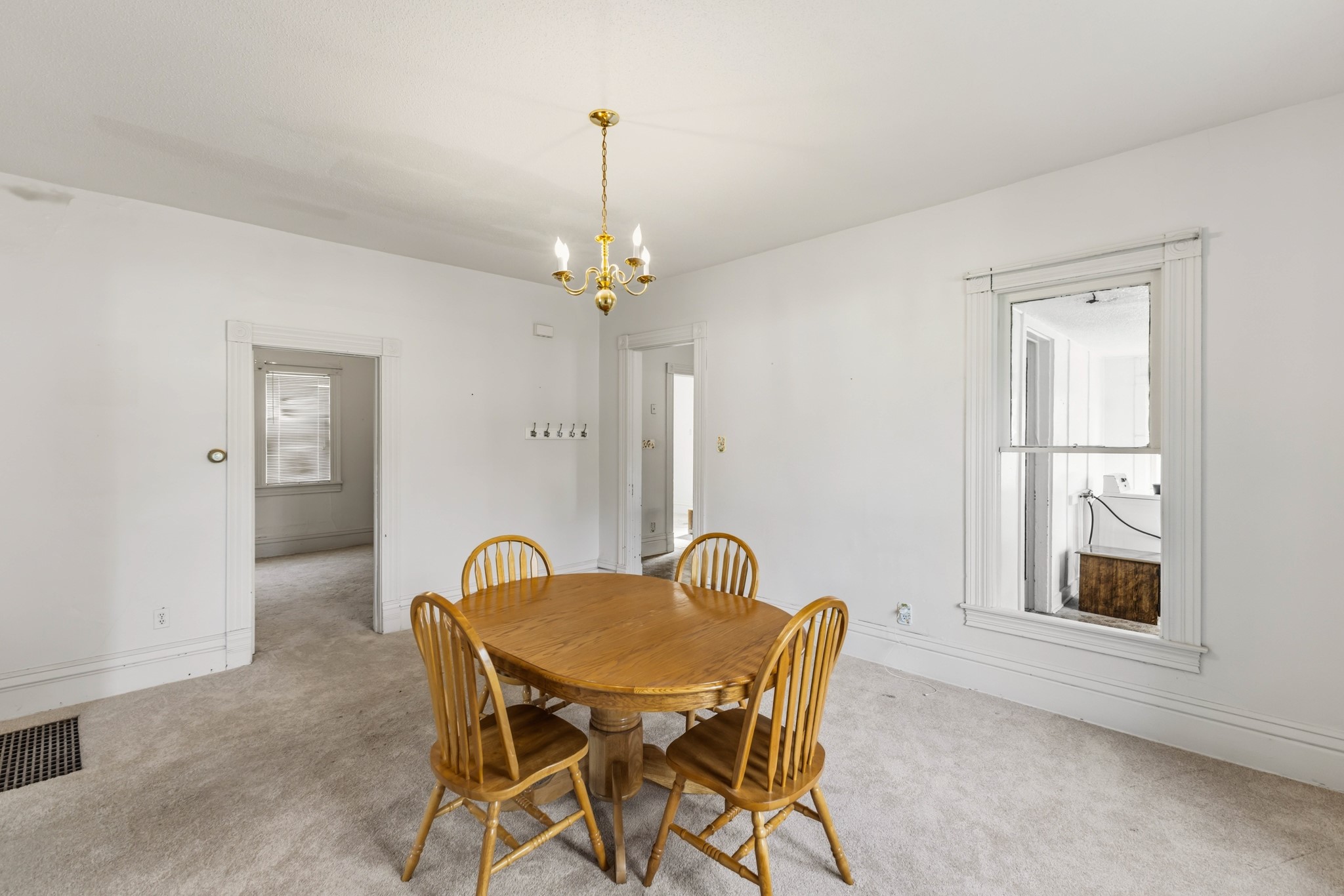 129 Linn Street Property Photo 16