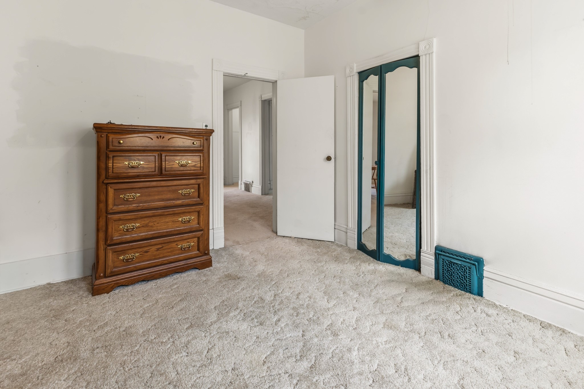 129 Linn Street Property Photo 24