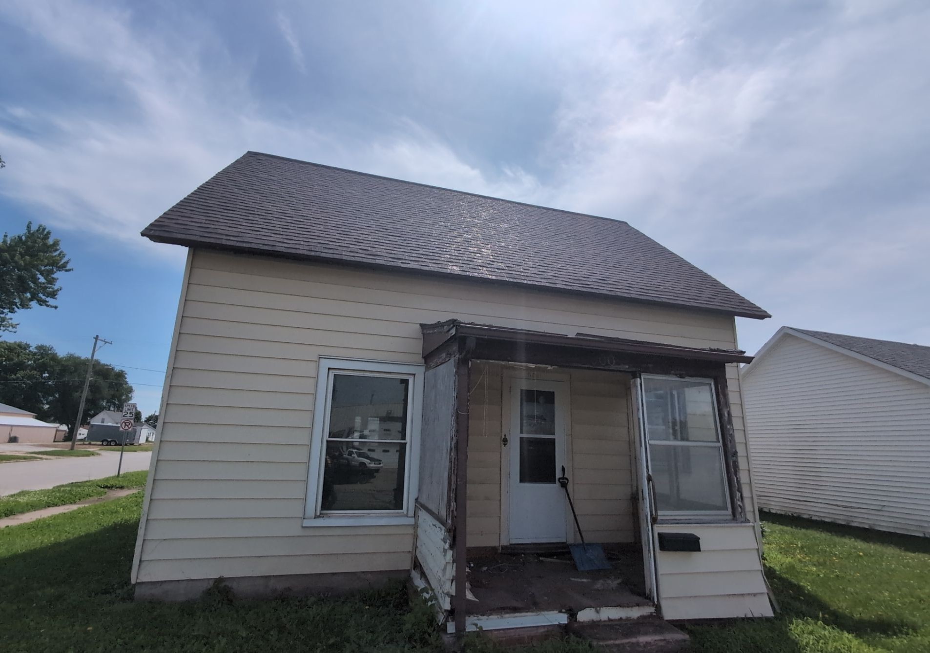 300 Elm Street Property Photo 1