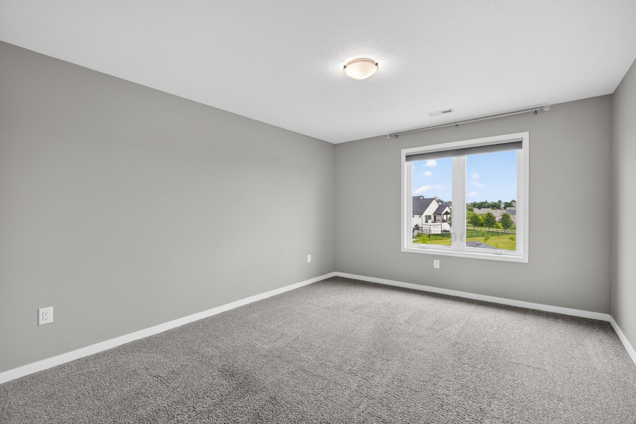 3667 Nw 165th Street Property Photo 22