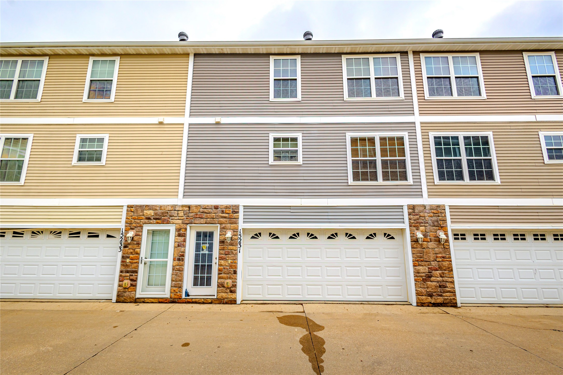 15231 Greenbelt Drive Property Photo 1