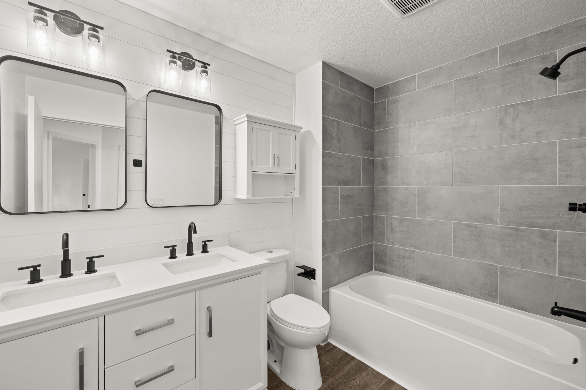 2247 Grand Avenue 7 Property Photo 14